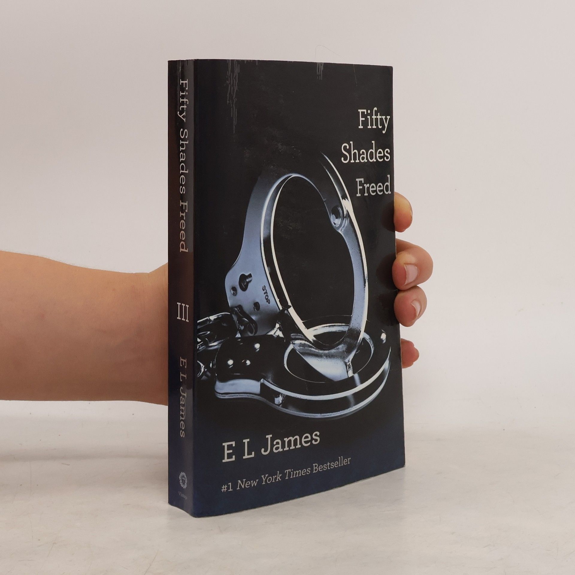 E. L. James Fifty Shades Freed