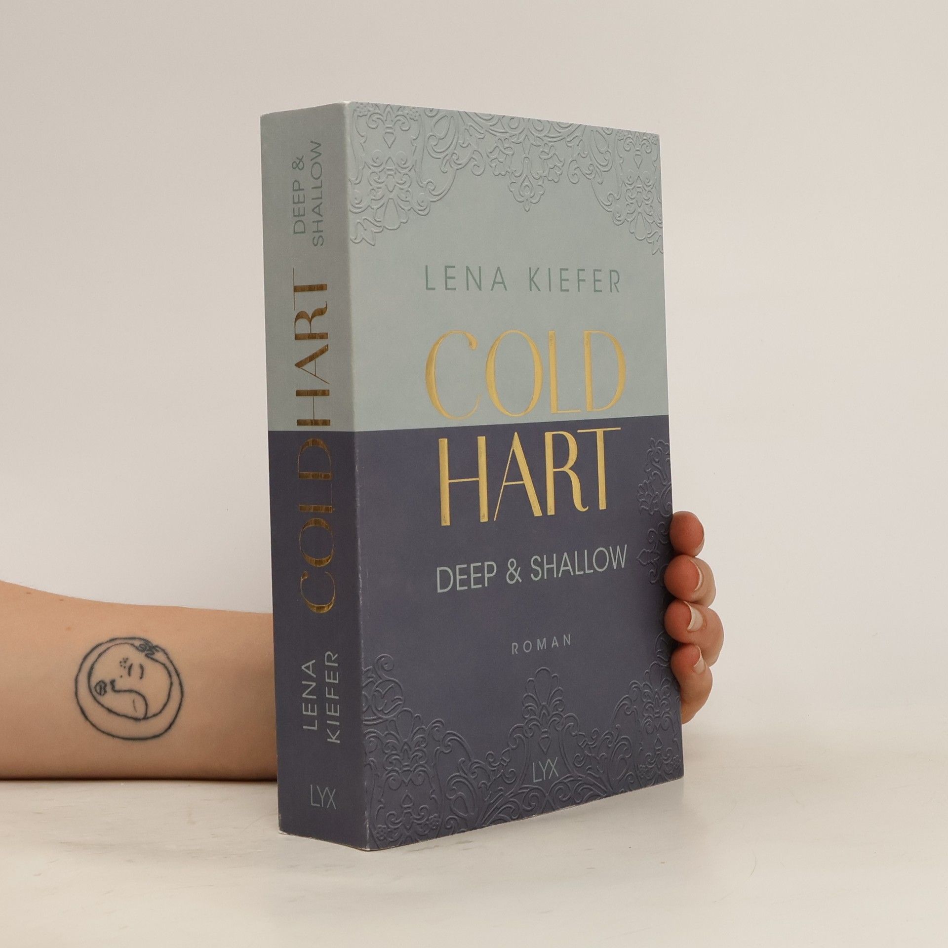 Lena Kiefer Coldhart. Deep & Shallow