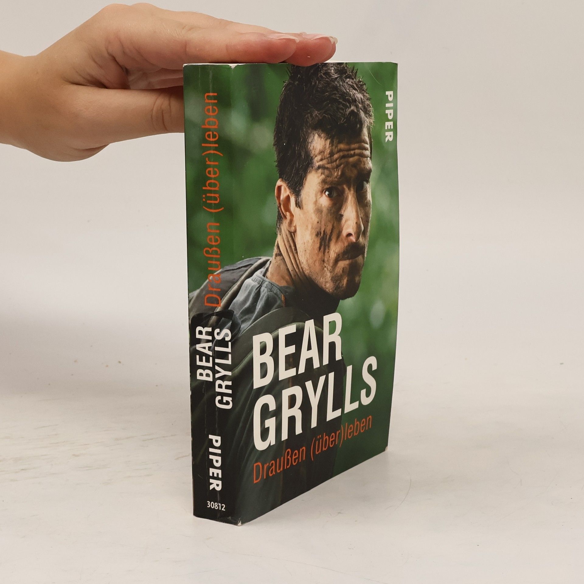 Bear Grylls Draußen (über)leben
