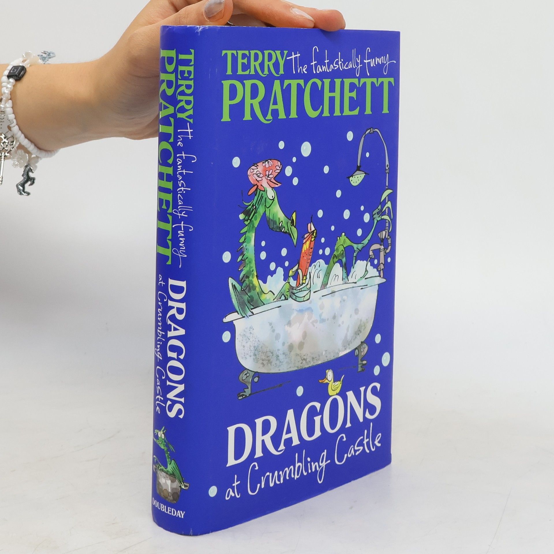 Terry Pratchett Dragons at Crumbling Castle and other stories