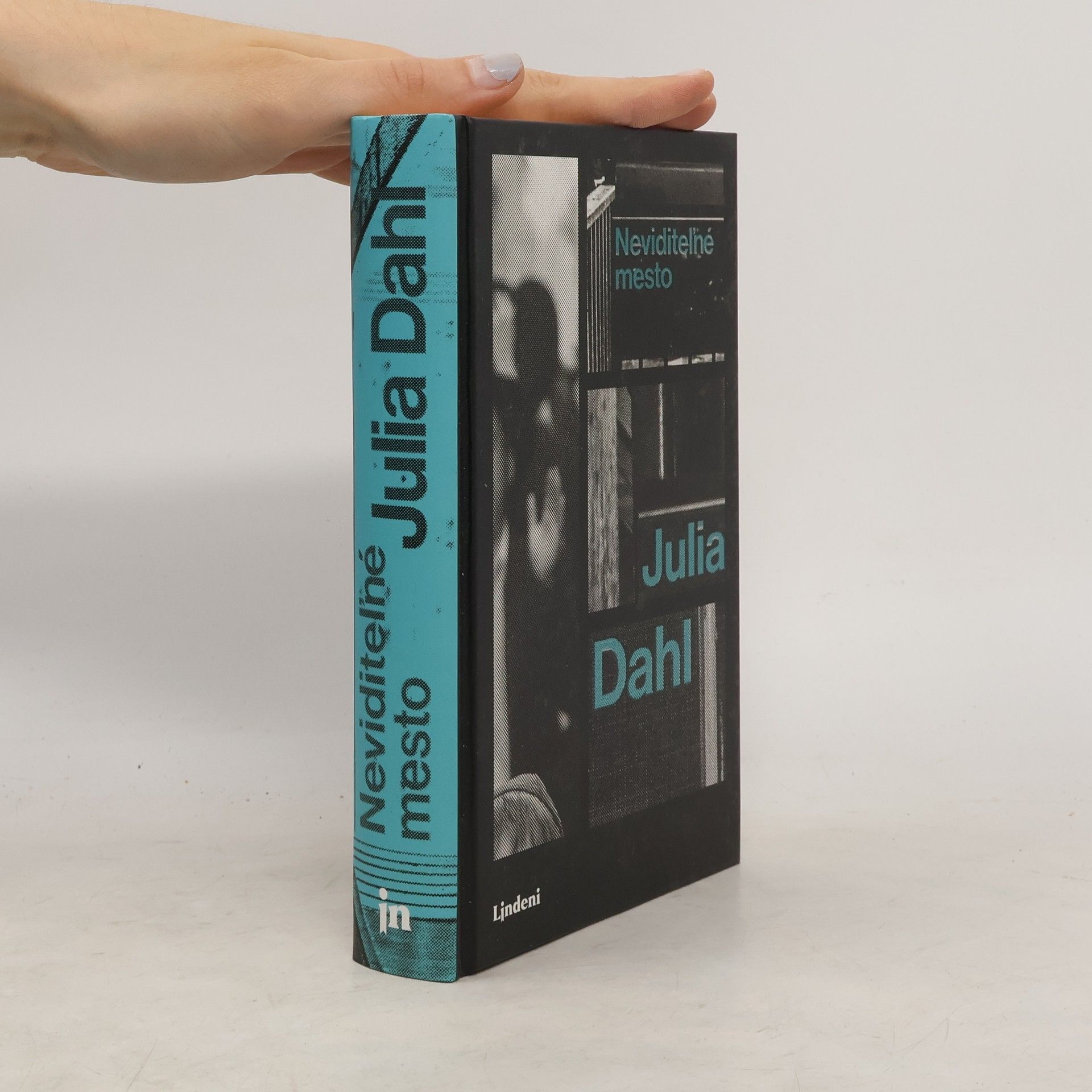 Julia Dahl Neviditeľné mesto