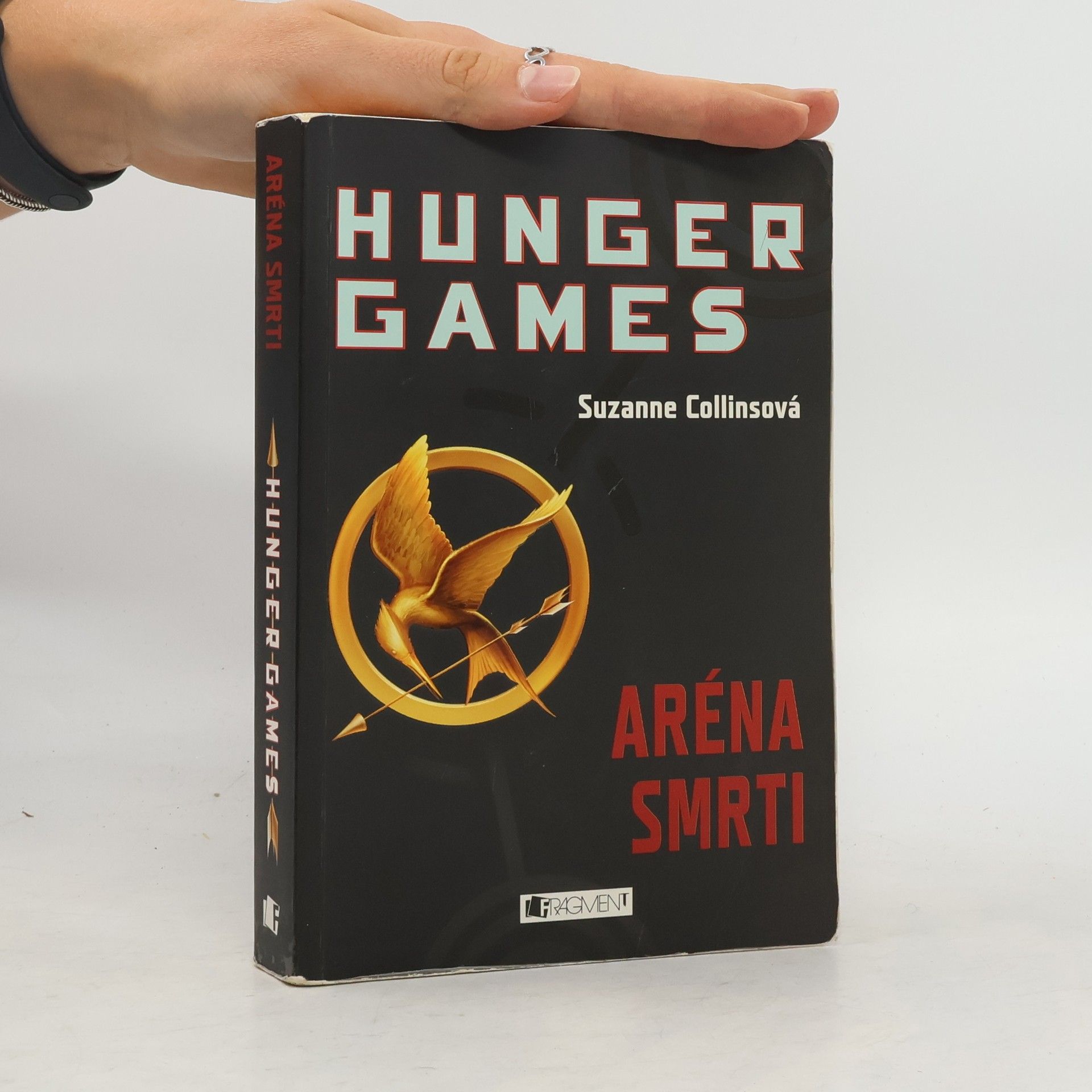 Suzanne Collins Hunger Games. Aréna smrti