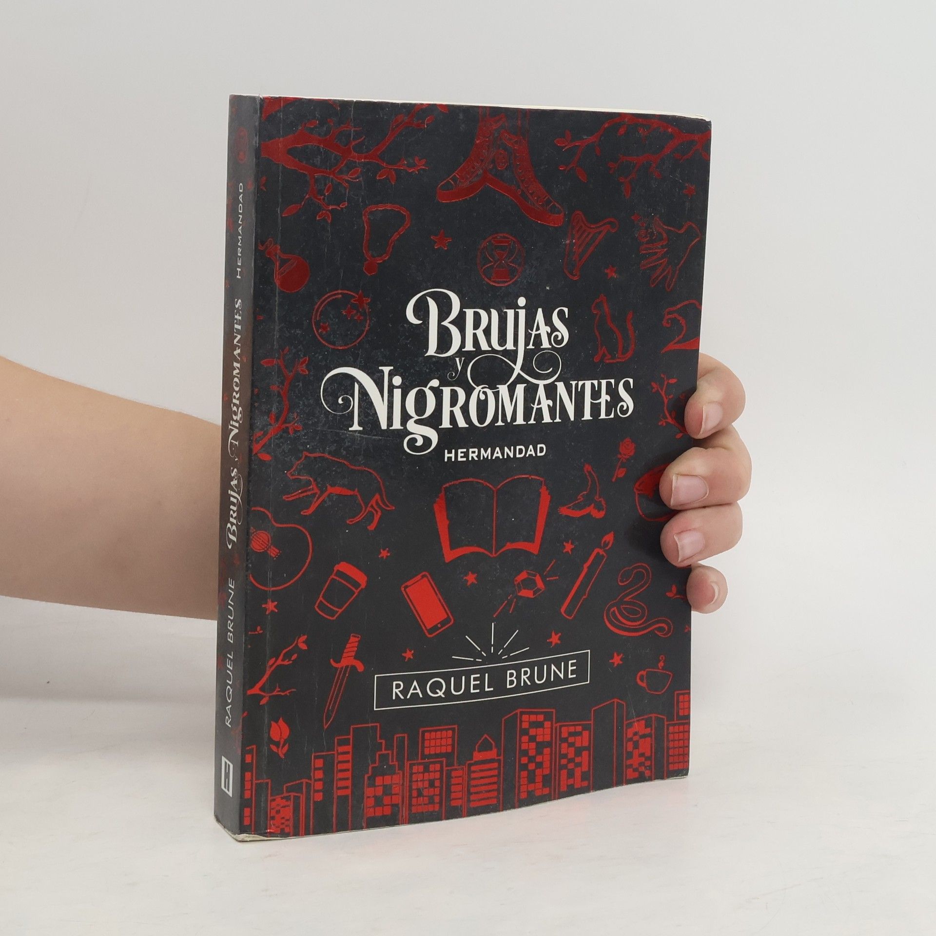 Brujas y nigromantes