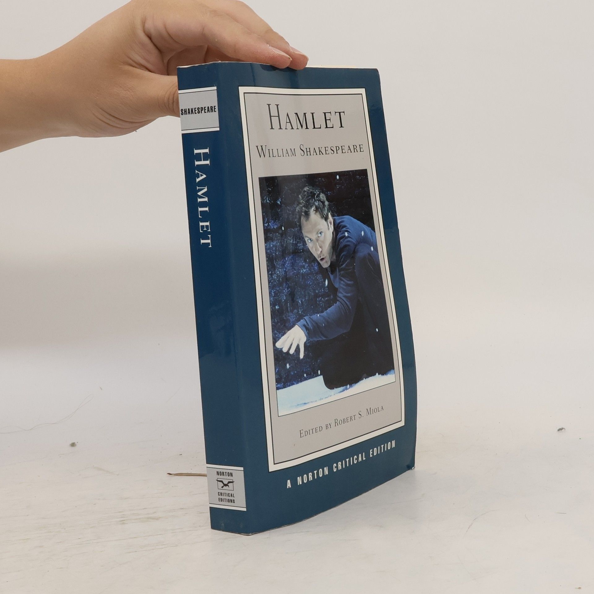 William Shakespeare Hamlet, English edition