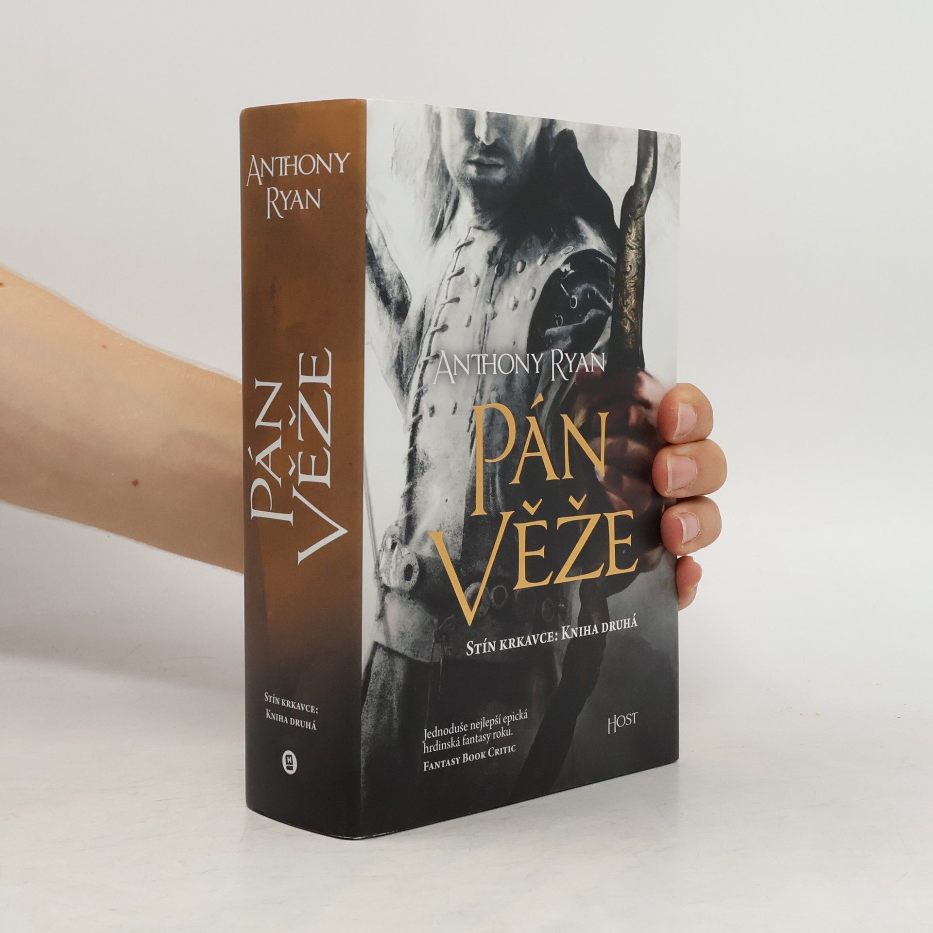 Anthony Ryan Pán věže: stín krkavce. Kniha druhá