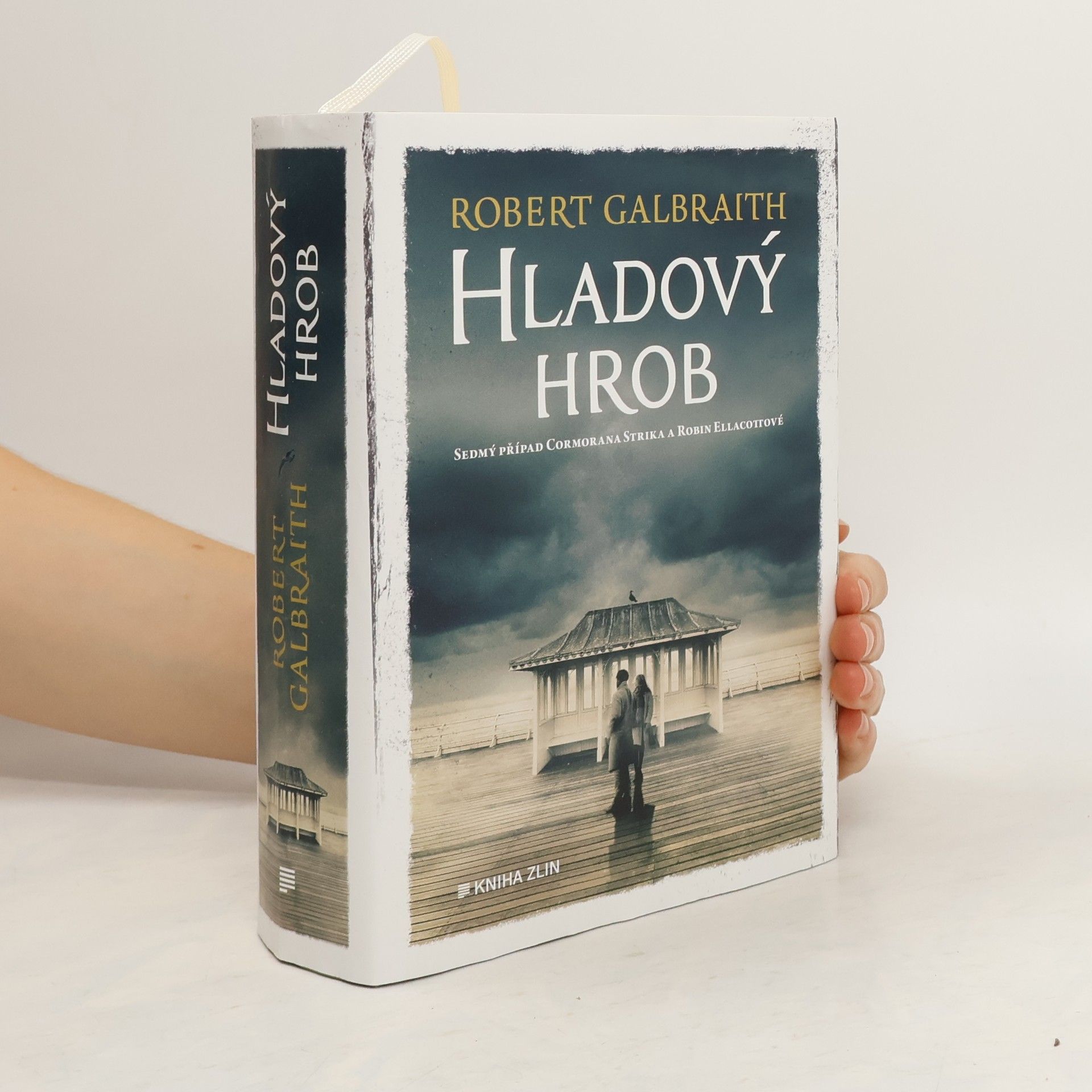 J. K. Rowling Hladový hrob