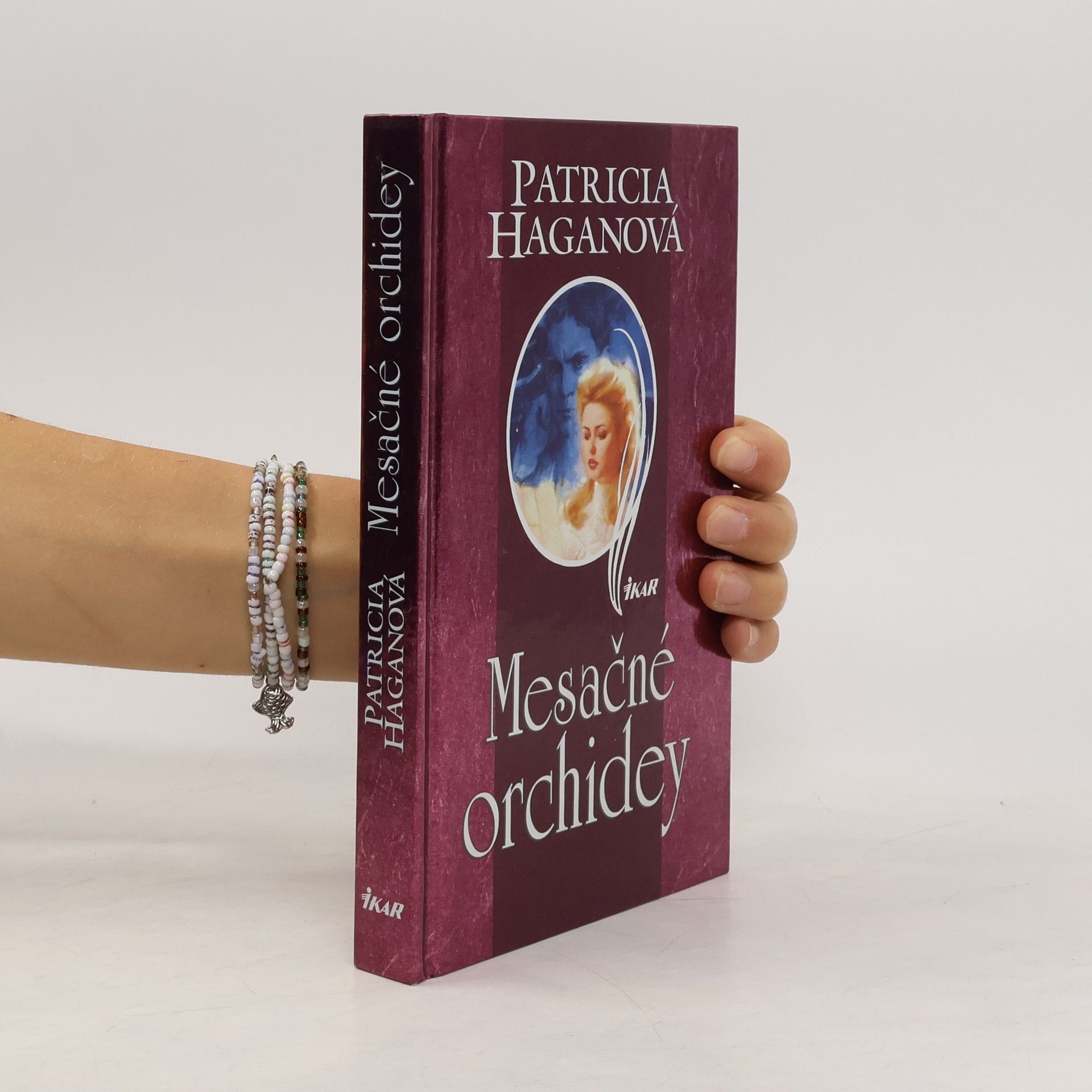 Patricia Hagan Mesačné orchidey