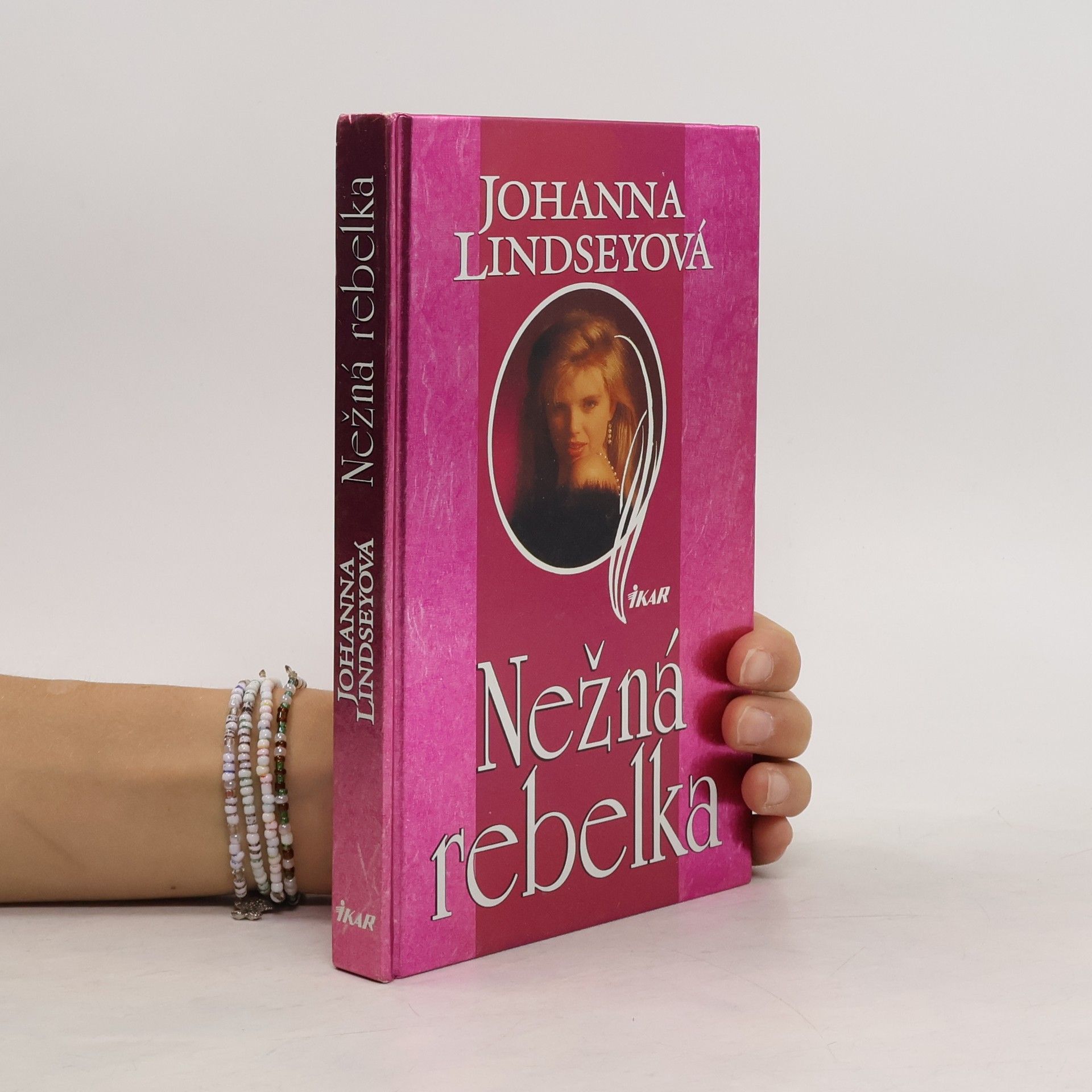 Johana Lindseyová Nežná rebelka