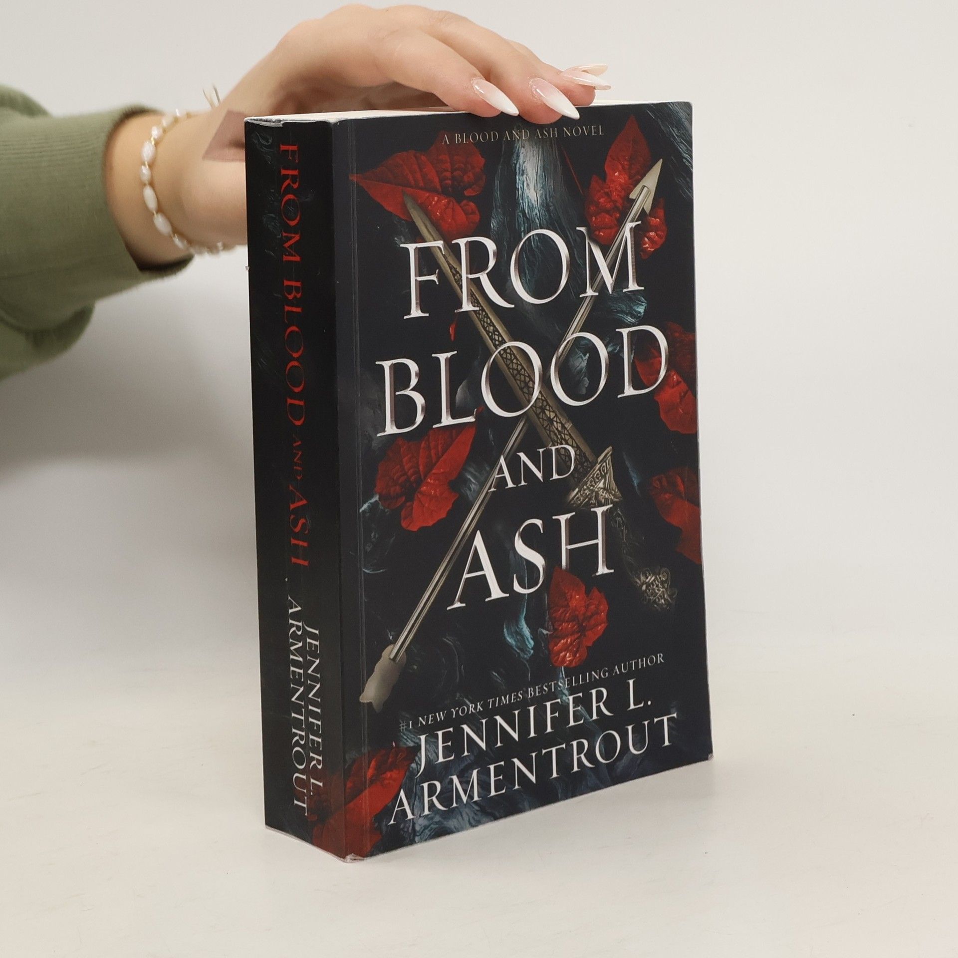 Jennifer L. Armentrout From Blood and Ash