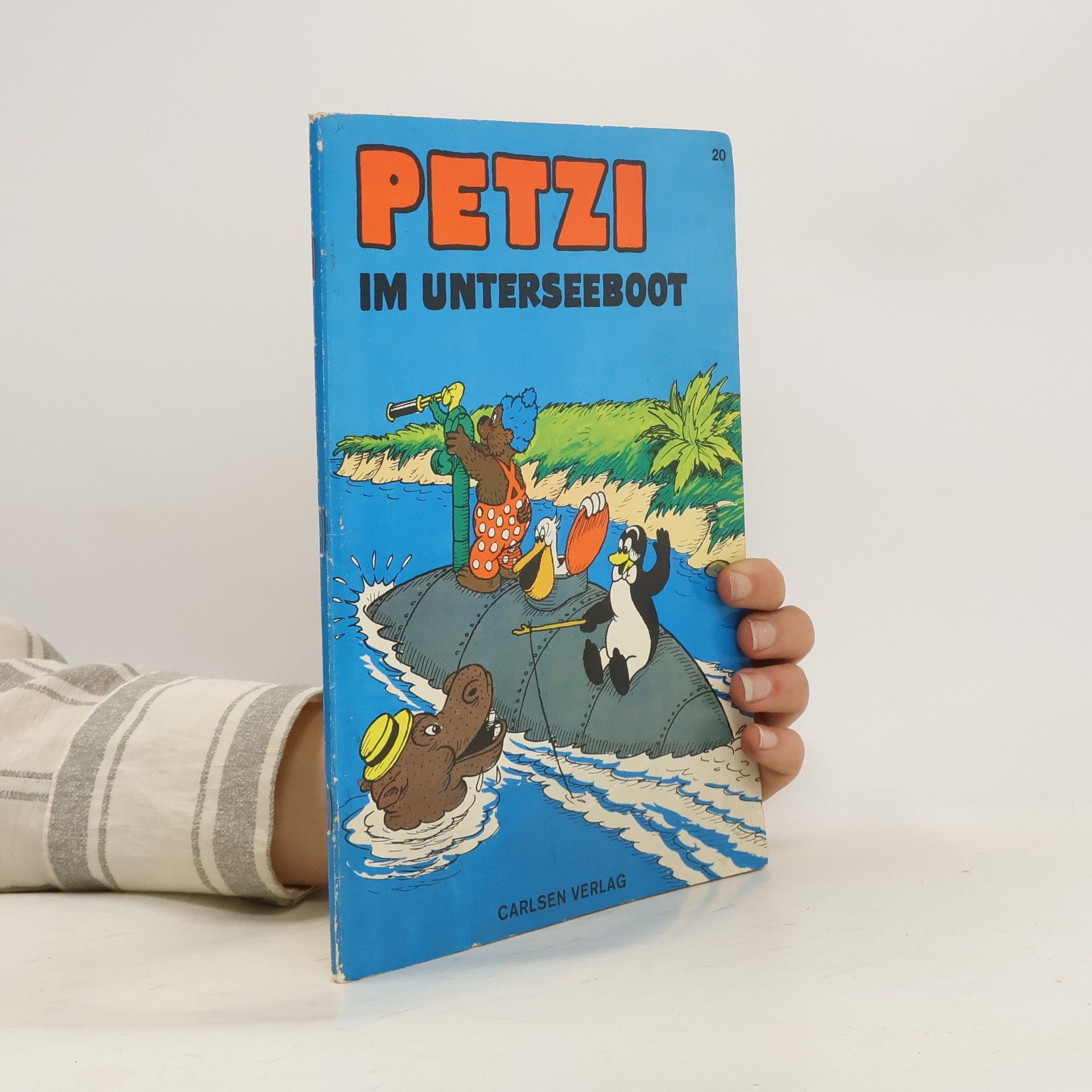Carla Hansen Petzi im Unterseeboot