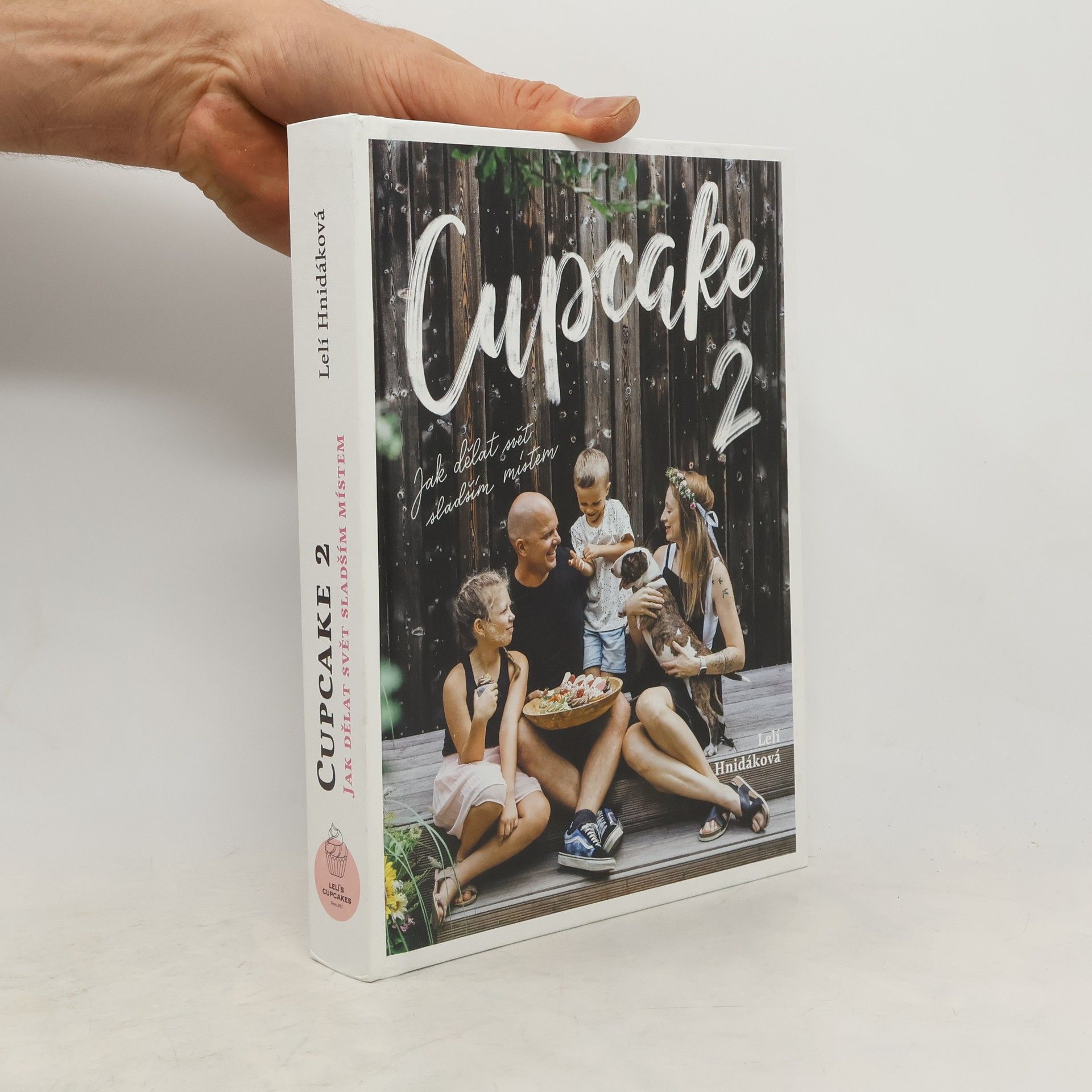 Lelí Hnidáková Cupcake 2