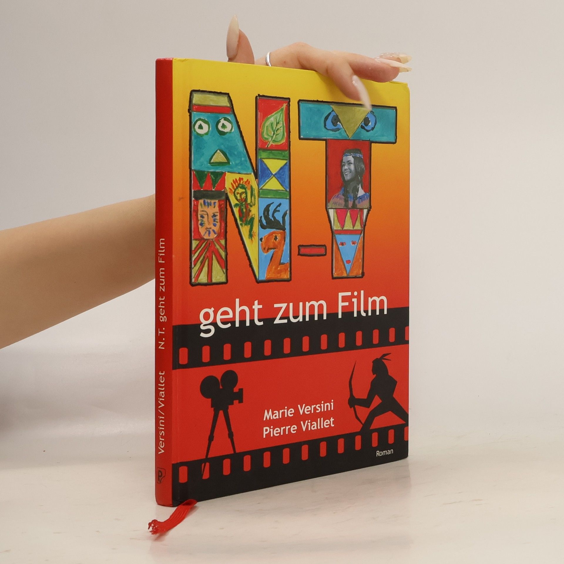 Marie Versini N. T. geht zum Film