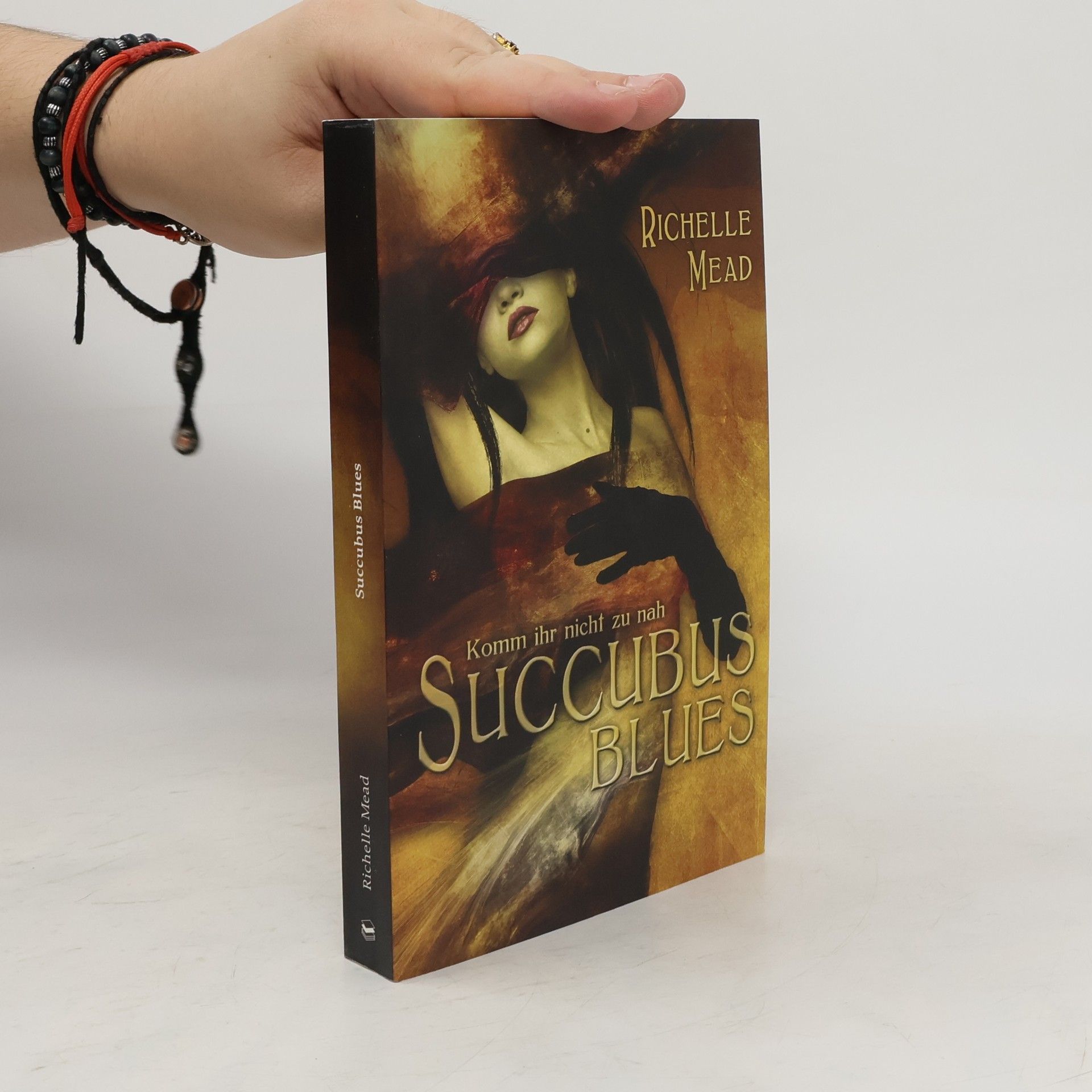 Richelle Mead Succubus Blues