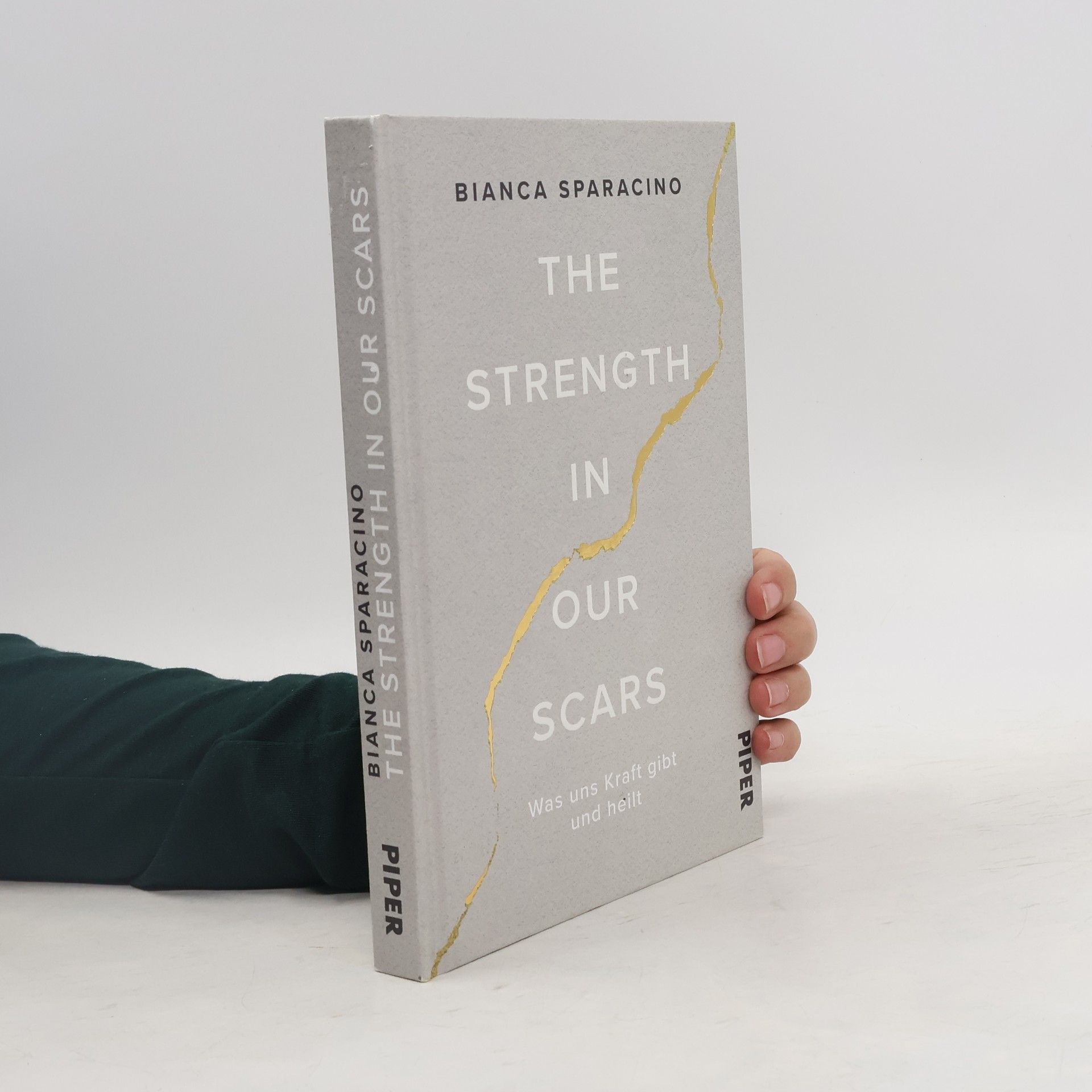 Bianca Sparacino The Strength In Our Scars