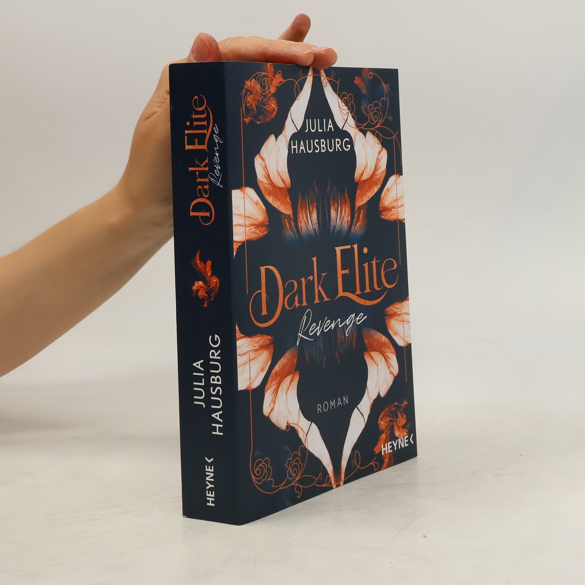 Julia Hausburg Dark Elite – Revenge