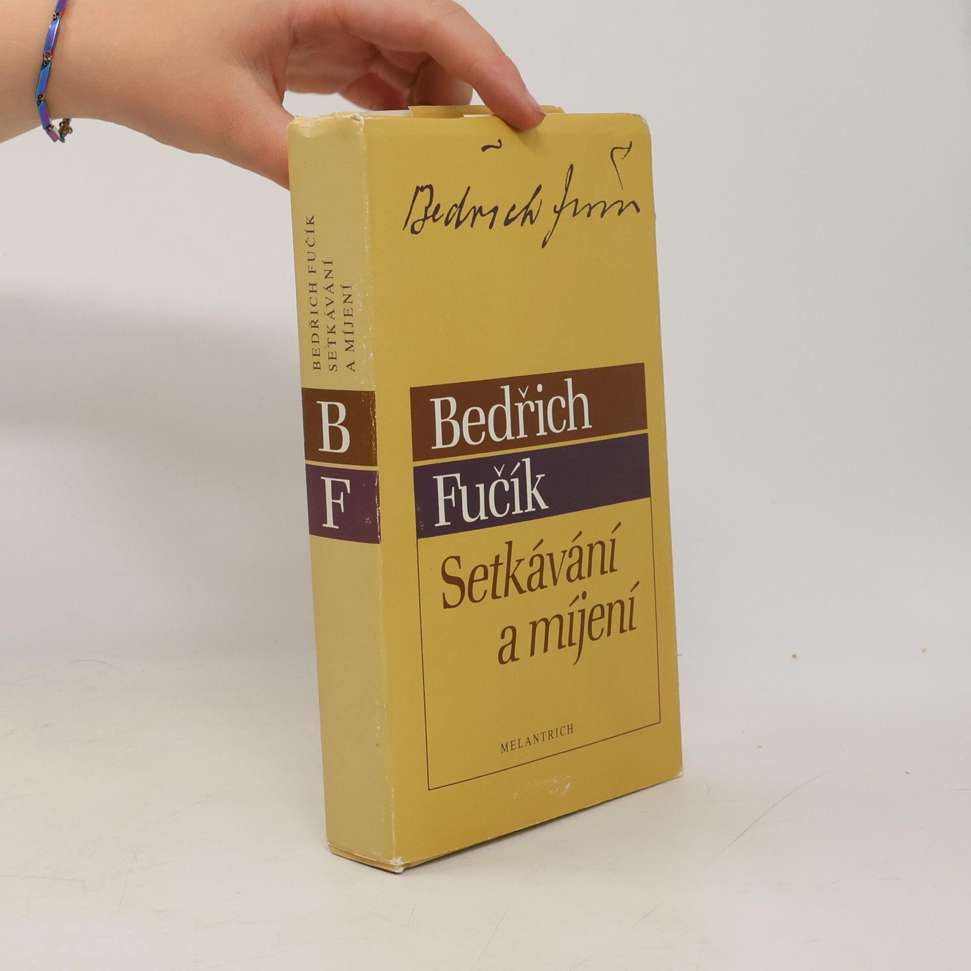 Setkávání a míjení