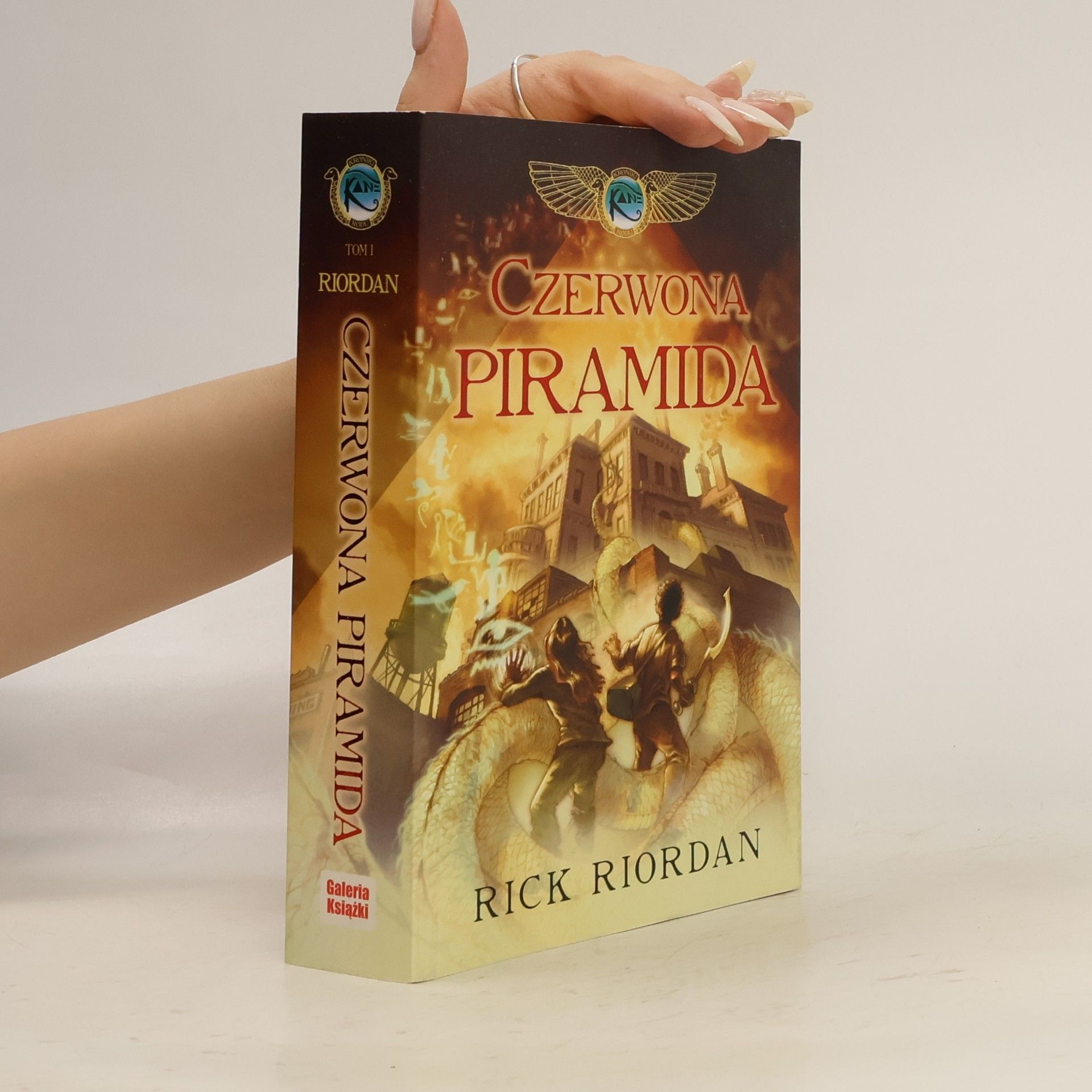 Rick Riordan CZERWONA PIRAMIDA KRONIKI RODU KANE TOM 1
