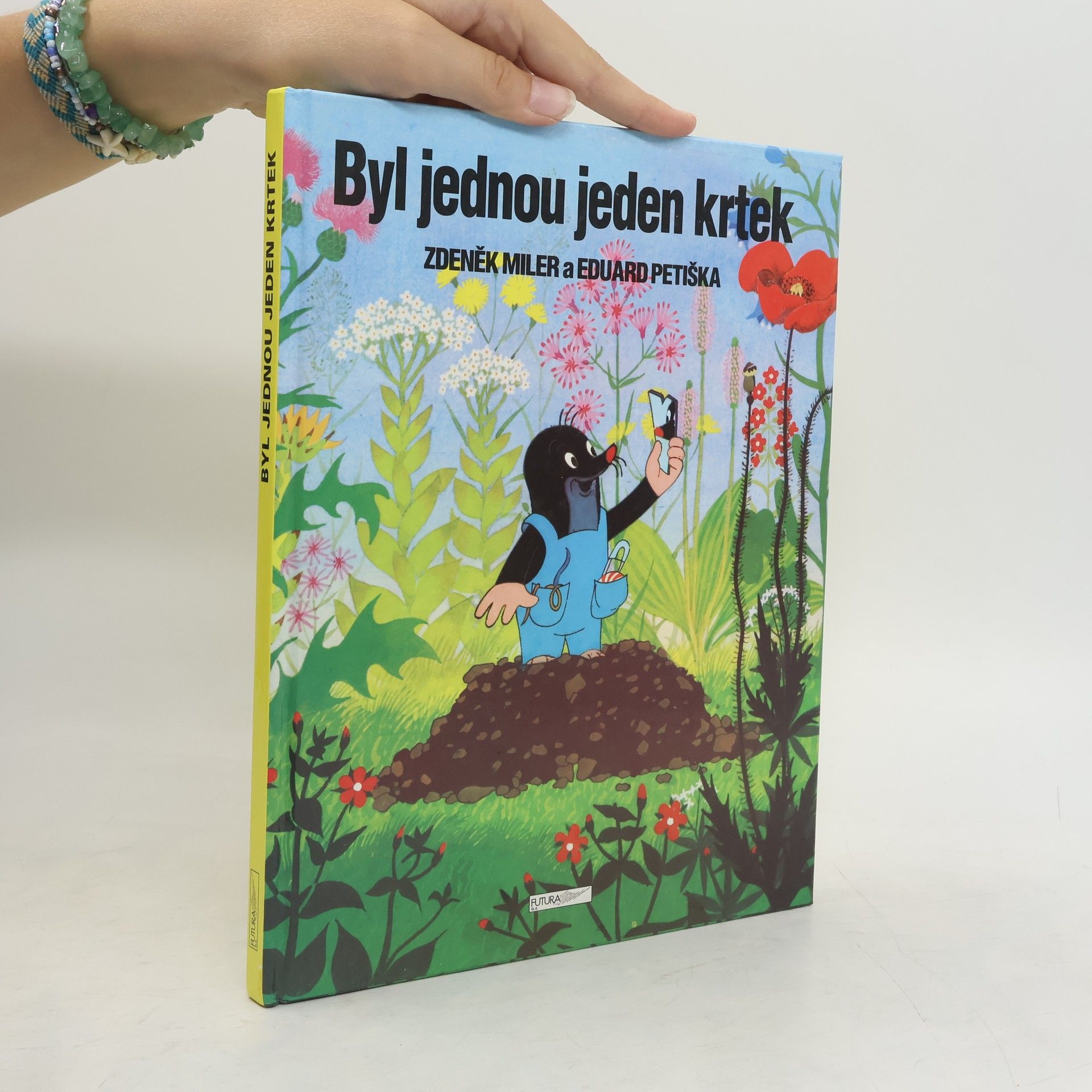 Eduard Petiška Byl jednou jeden krtek