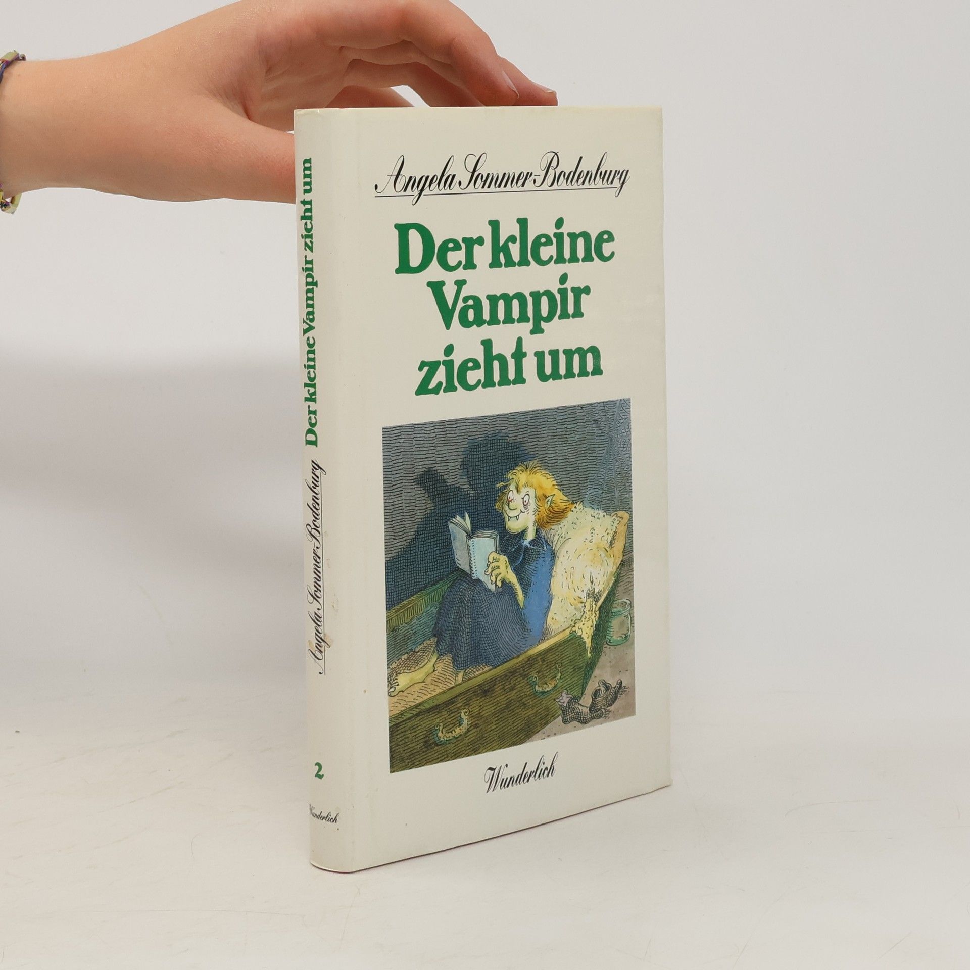 Angela Sommer-Bodenburg Der kleine Vampir zieht um