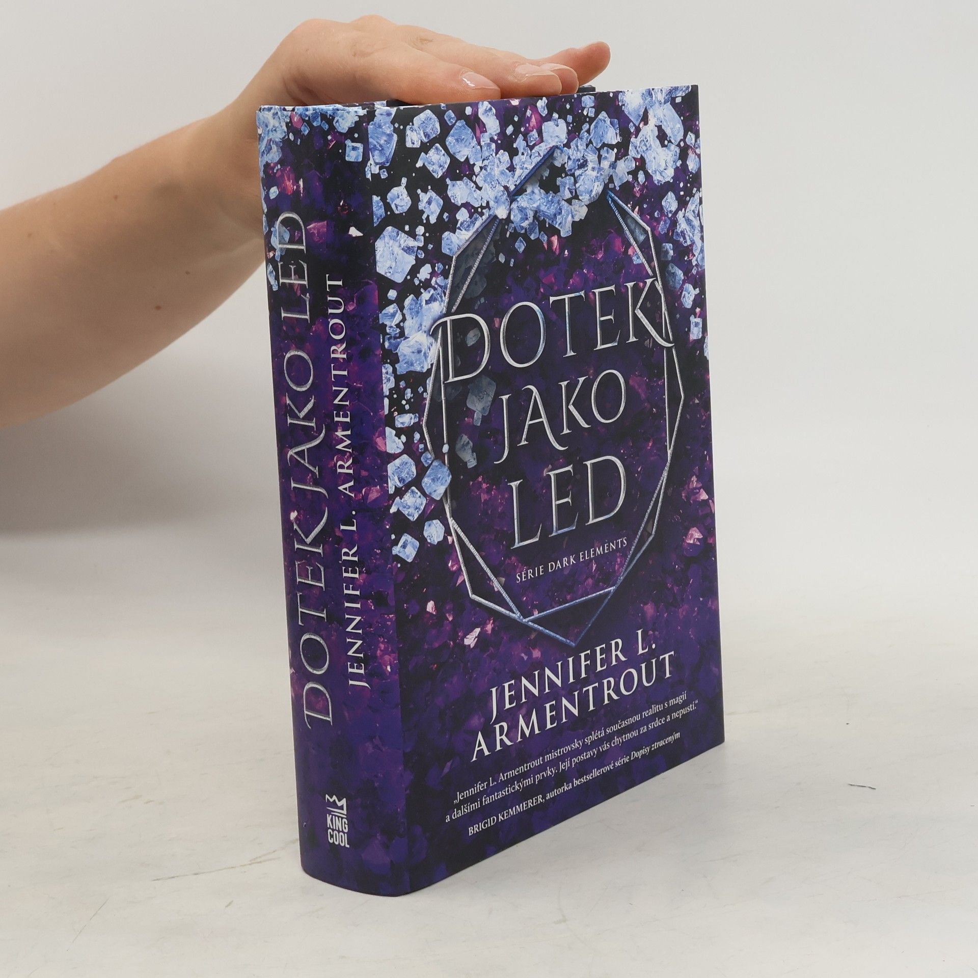 Jennifer L. Armentrout Dotek jako led