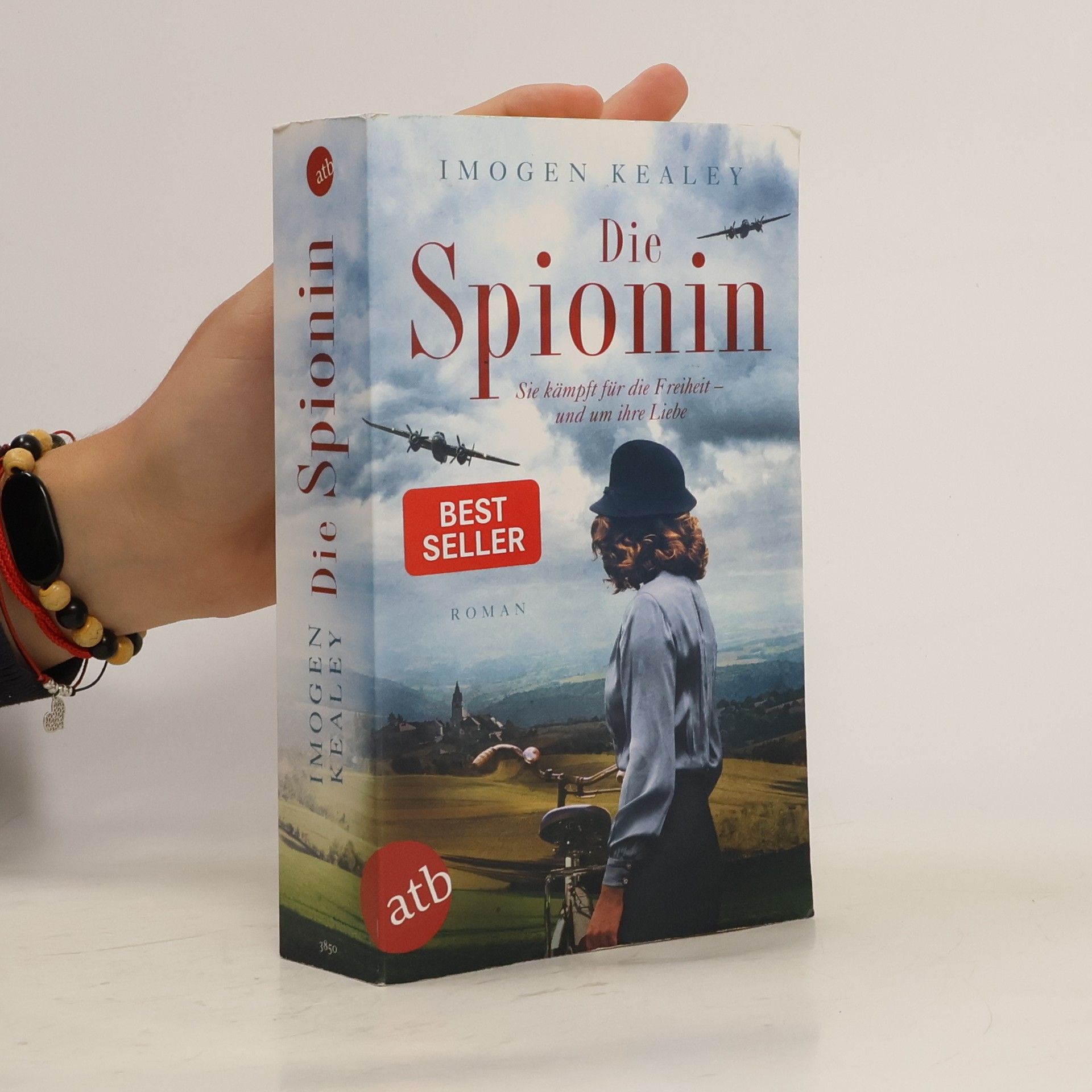 Imogen Kealey Die Spionin