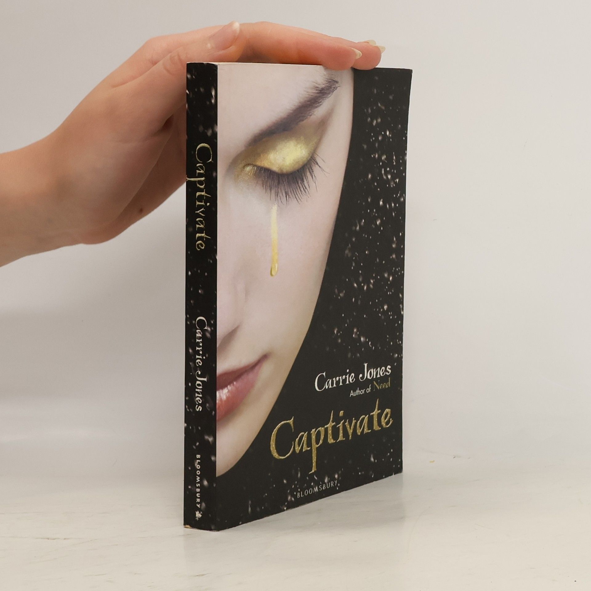 Carrie Jones Captivate. Finsteres Gold, englische Ausgabe