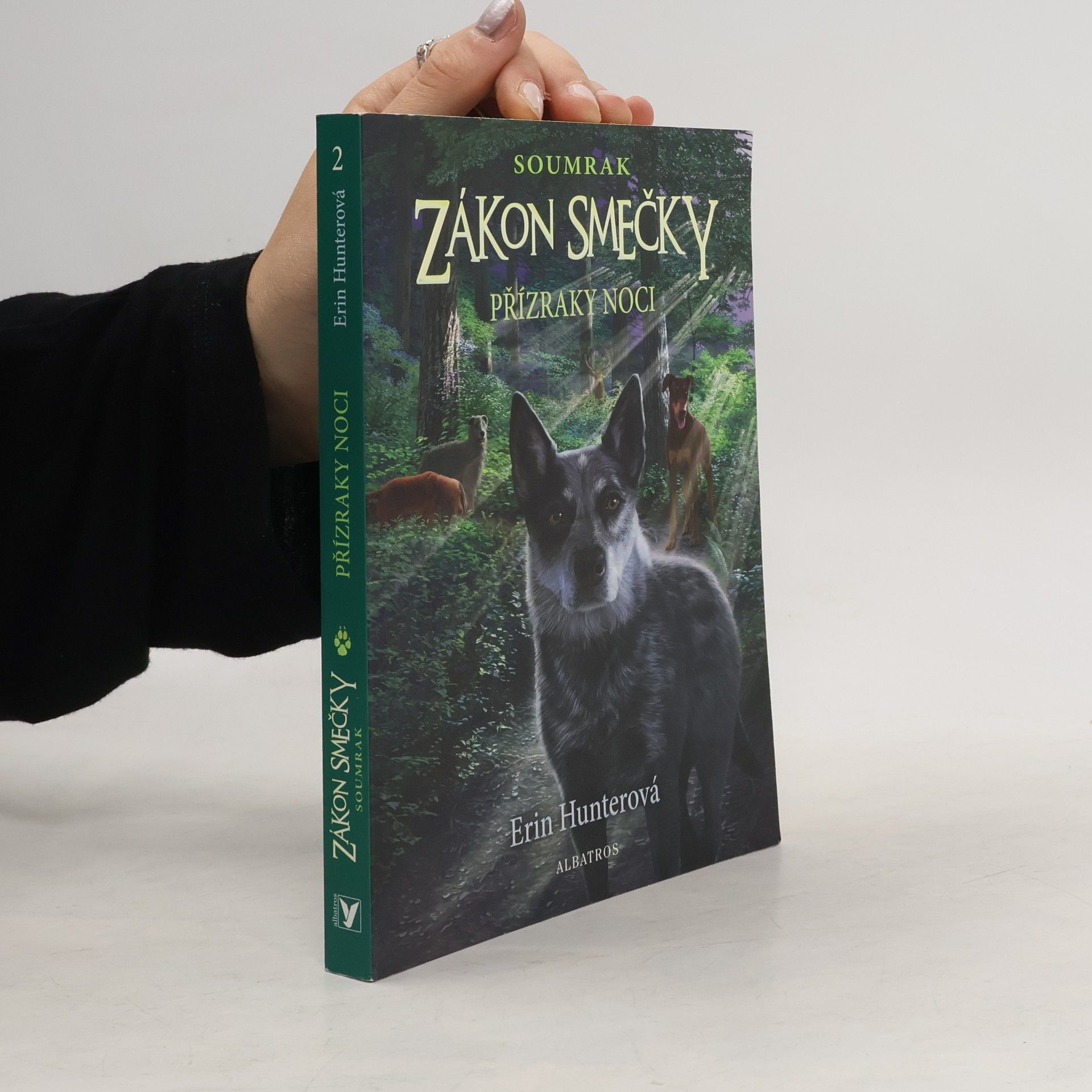 Erin Hunter Soumrak. Zákon smečky 2. Přízraky noci