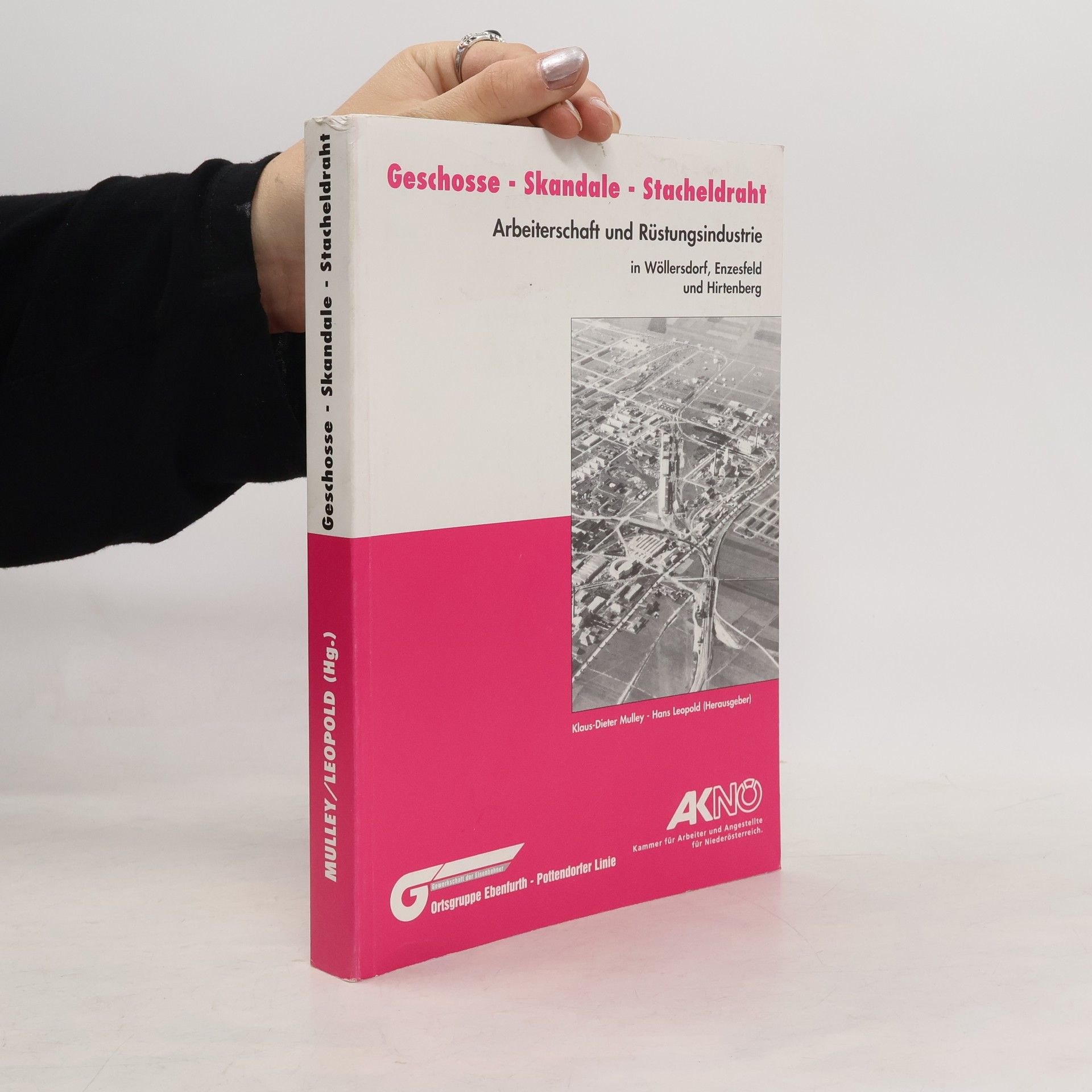 Geschosse-Skandale-Stacheldraht