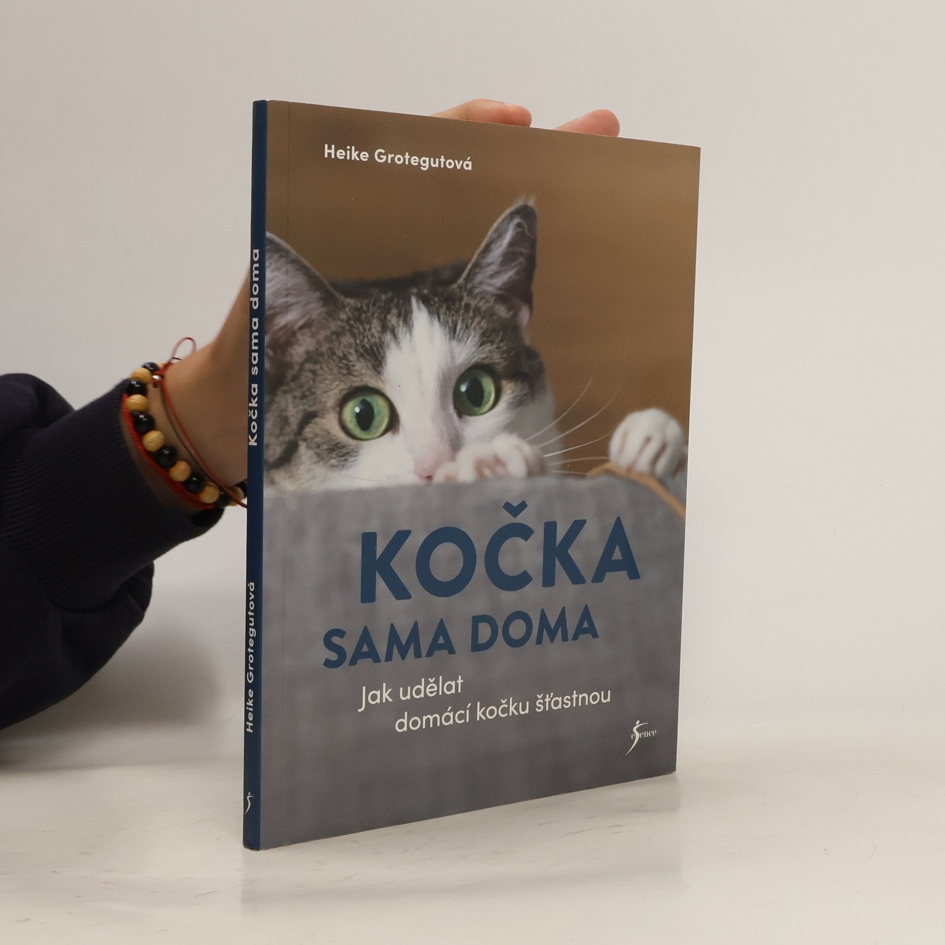 Heike Grotegut Kočka sama doma