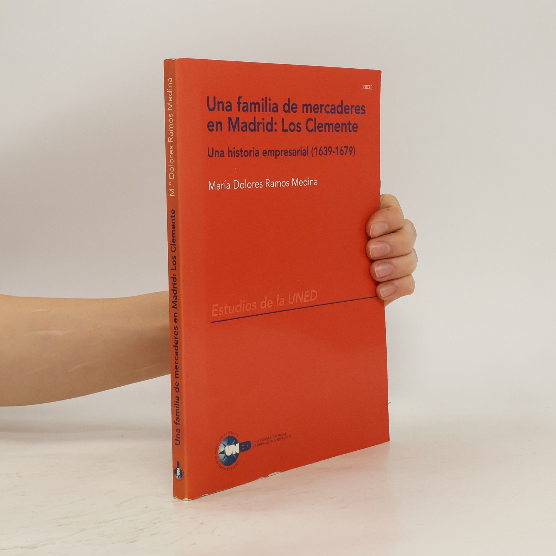 María Dolores Ramos Medina Una familia de mercaderes en Madrid