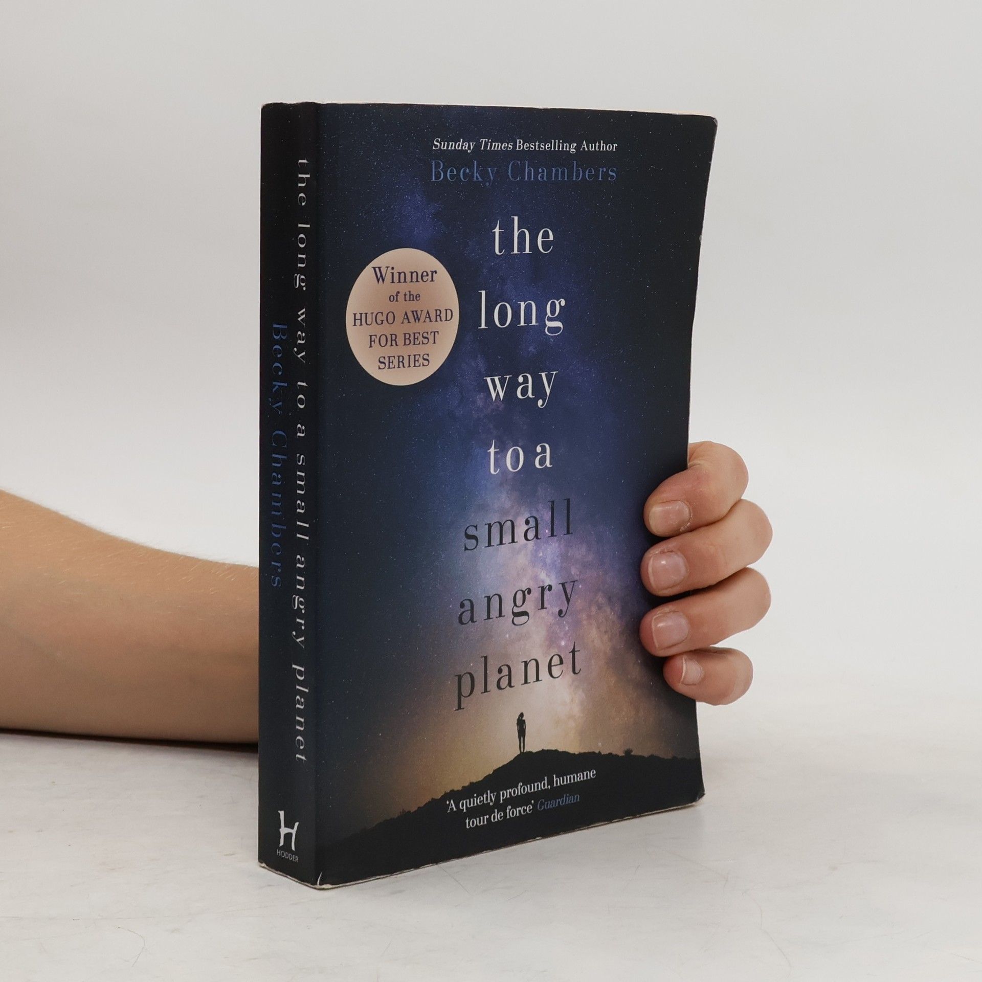 Becky Chambers The long way to a small angry planet