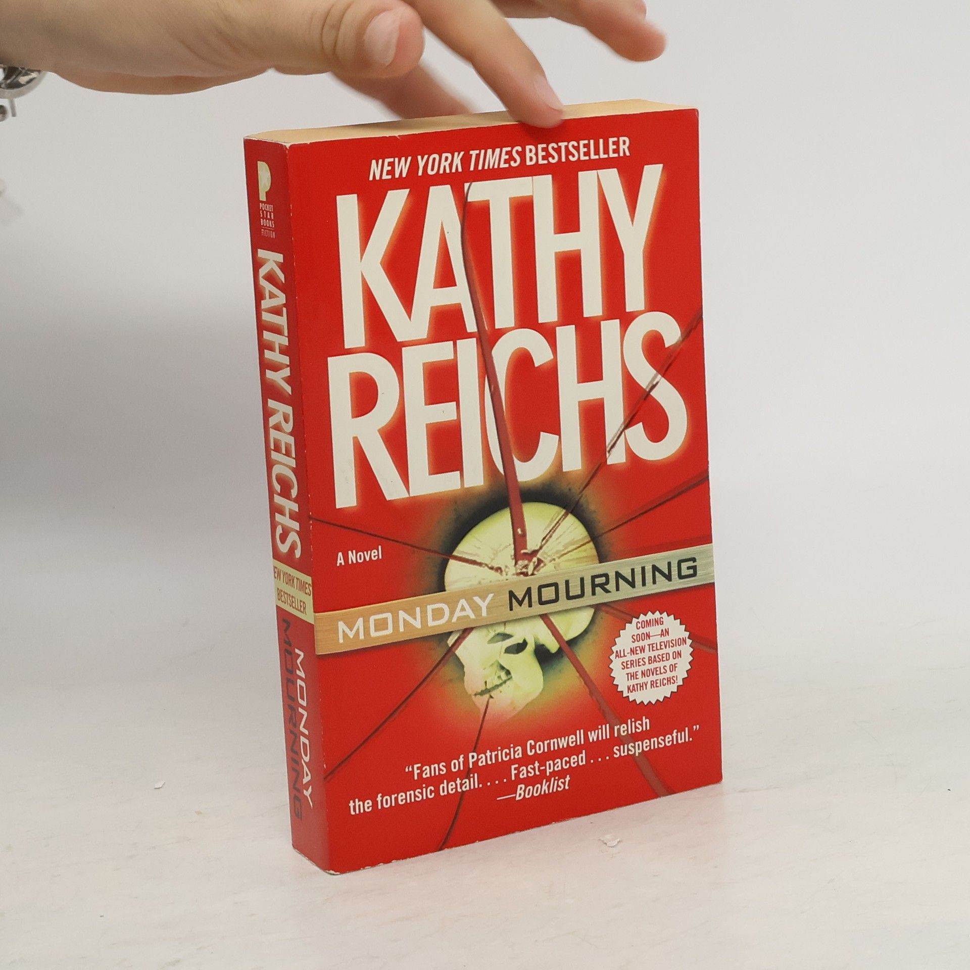 Kathy Reichs Monday Mourning