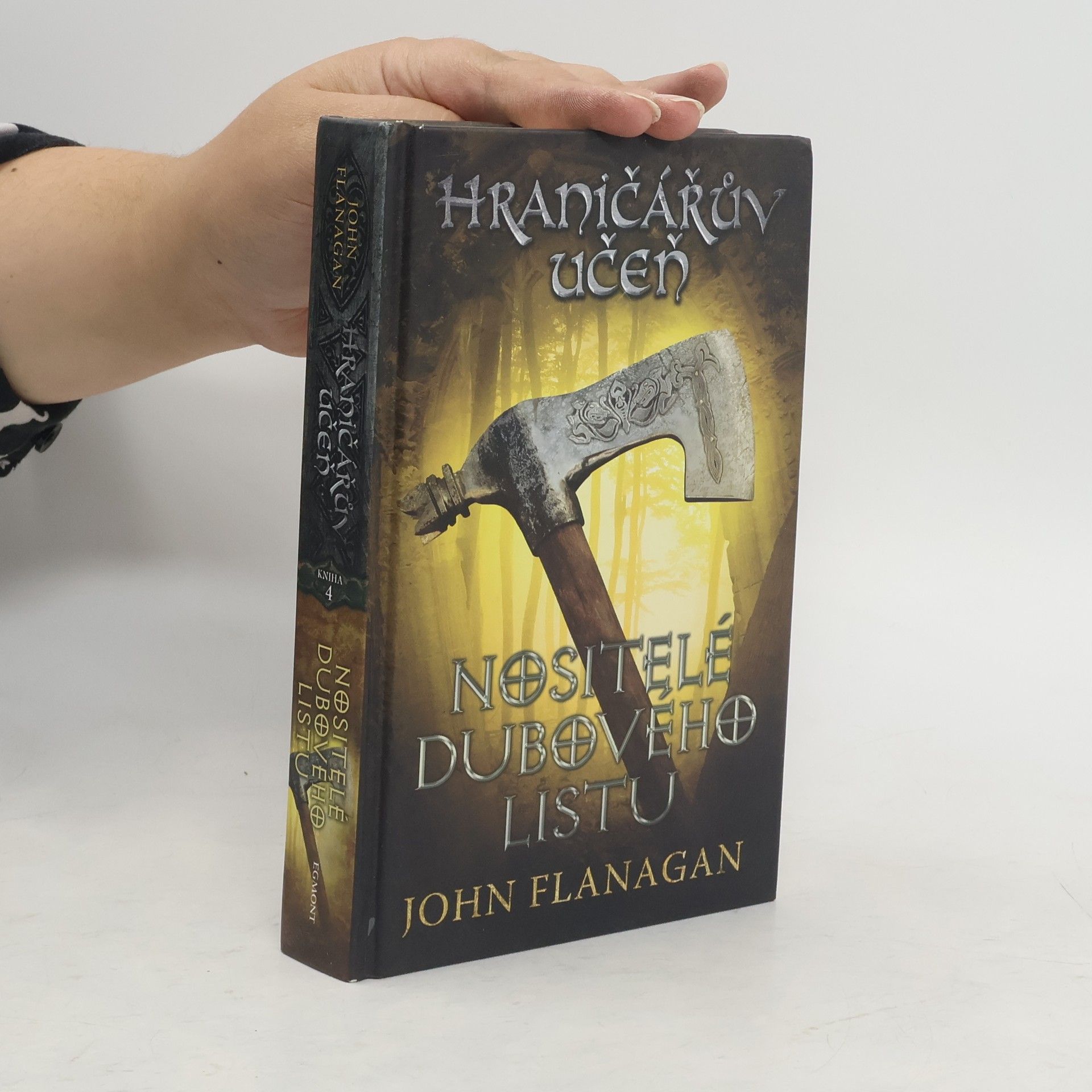 John Flanagan Nositelé dubového listu