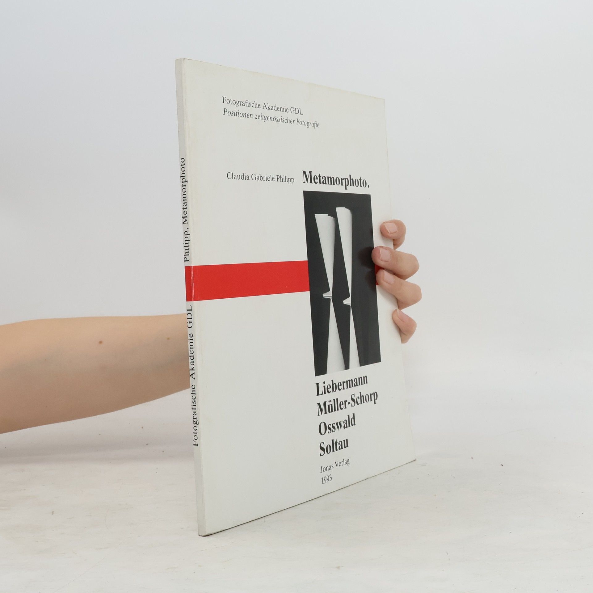 Gabriele Betancourt Nun ez Metamorphoto