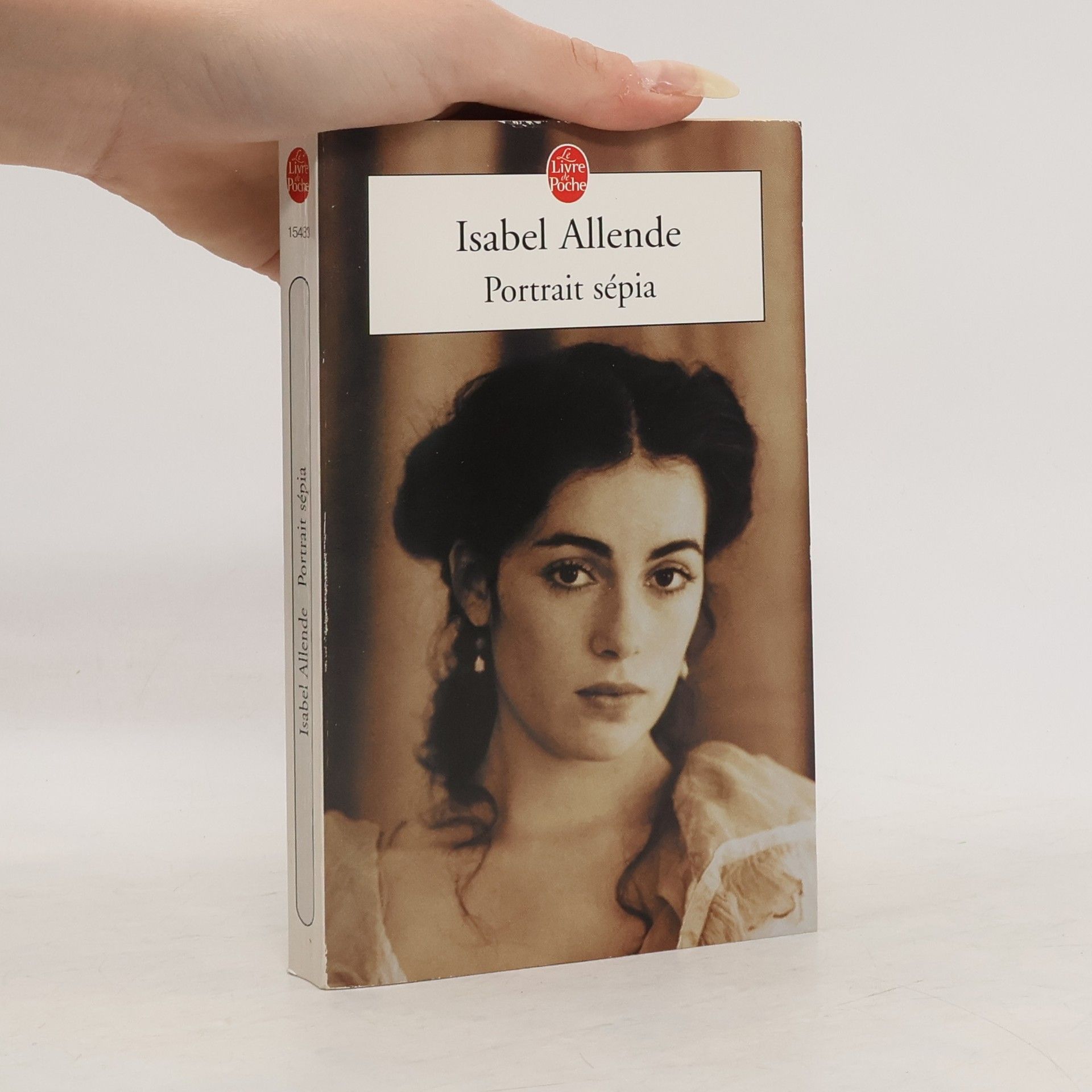 Isabel Allende Portrait sépia