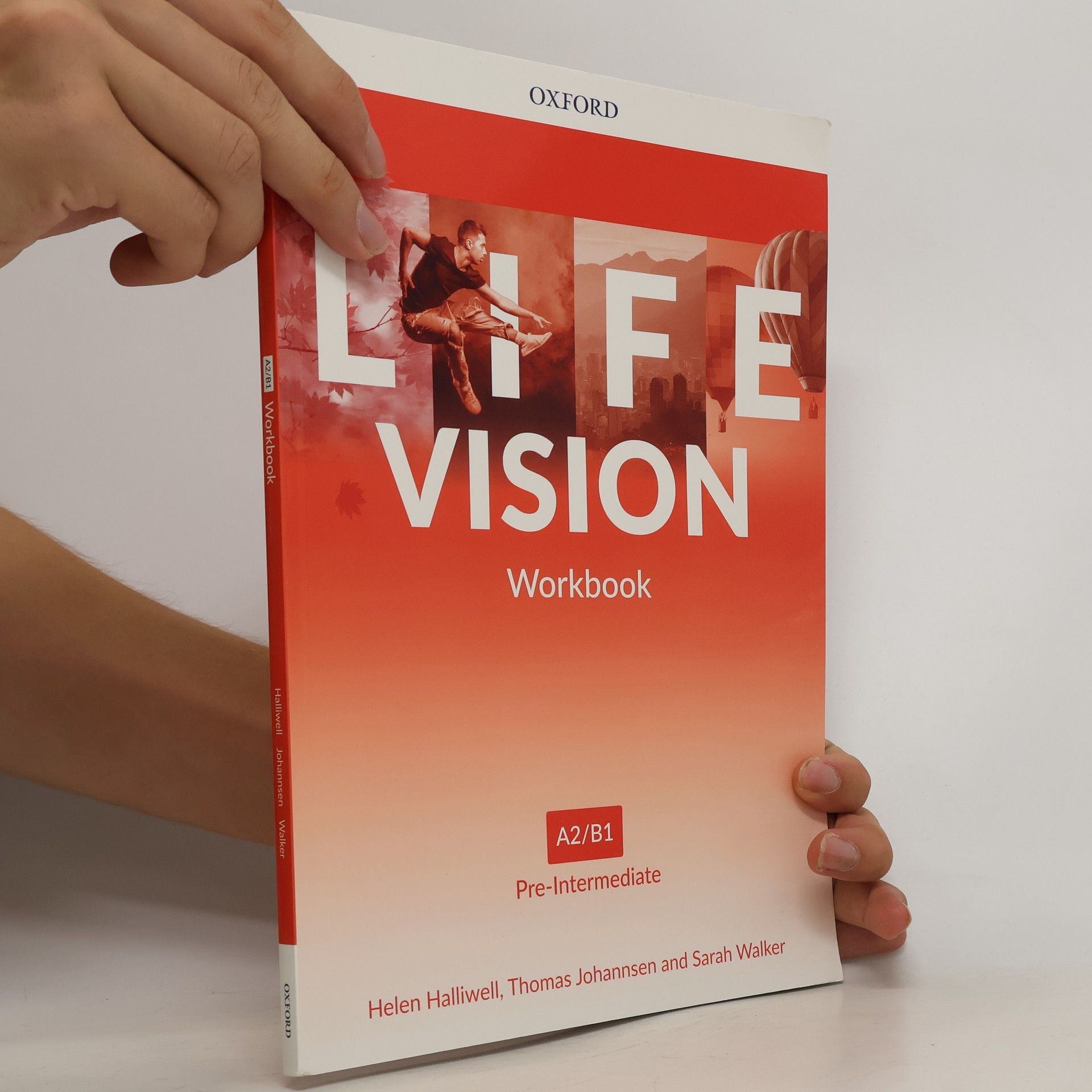 Sarah Walker Life Vision Pre-Intermediate Workbook (international edition)