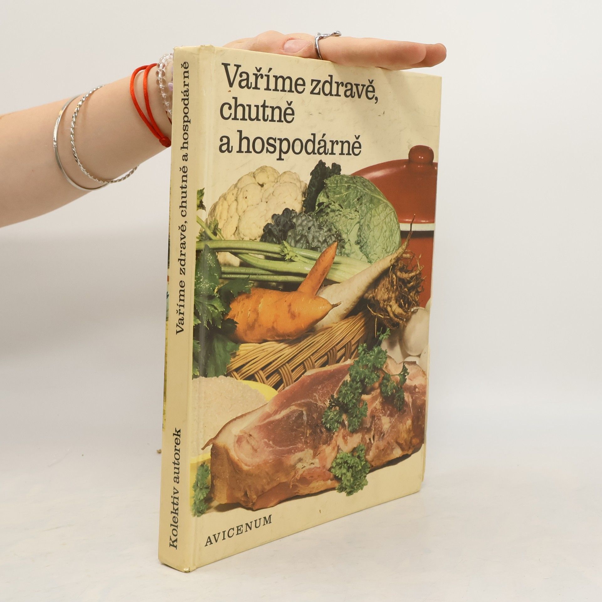Autores varios Vaříme zdravě, chutně a hospodárně