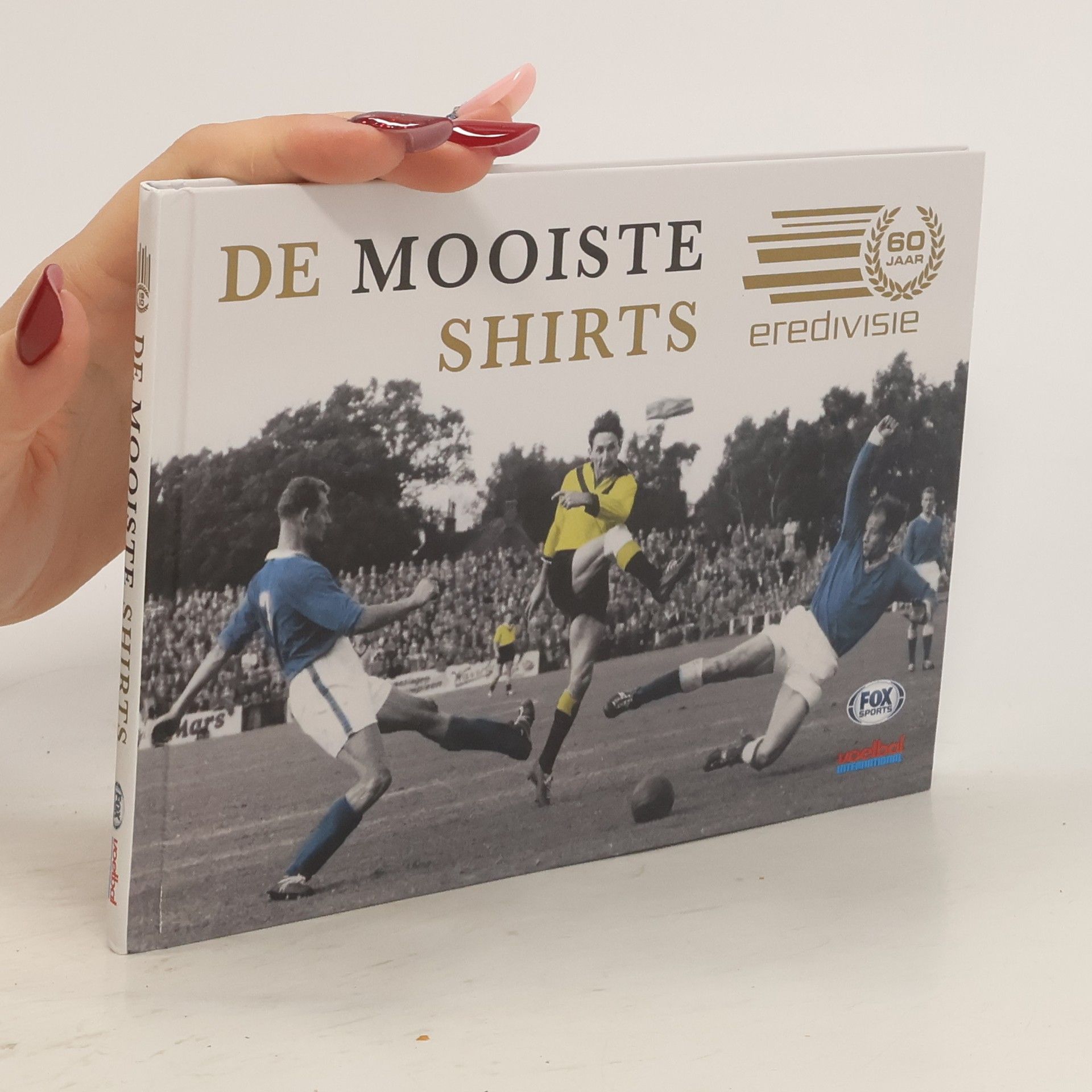 Frans van den Nieuwenhof 60 jaar Eredivisie. De mooiste shirts