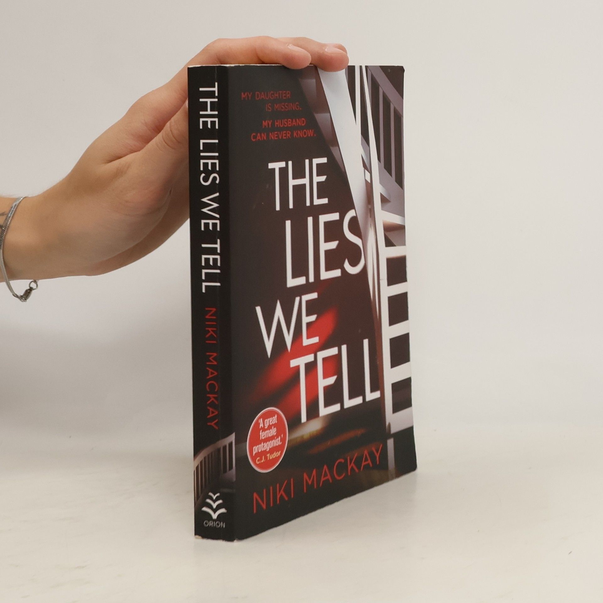 Niki Mackay The Lies We Tell