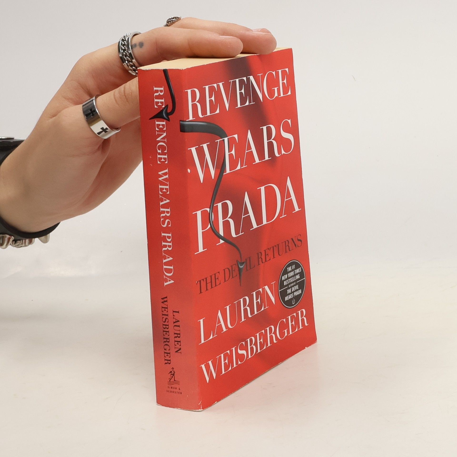 Lauren Weisberger Revenge wears Prada