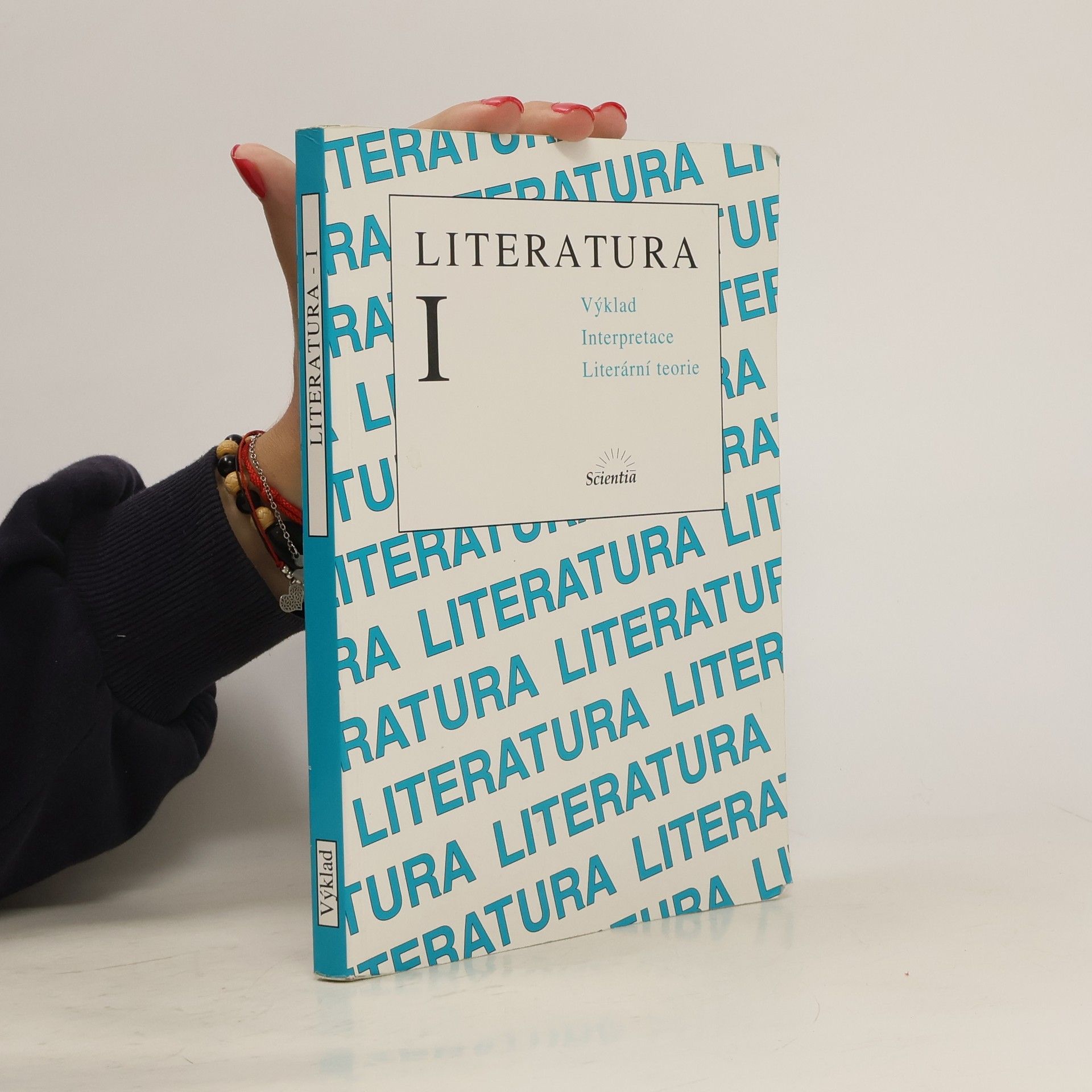 Michaela Soleiman pour Hashemi Literatura I, Výklad, interpretace, literární teorie