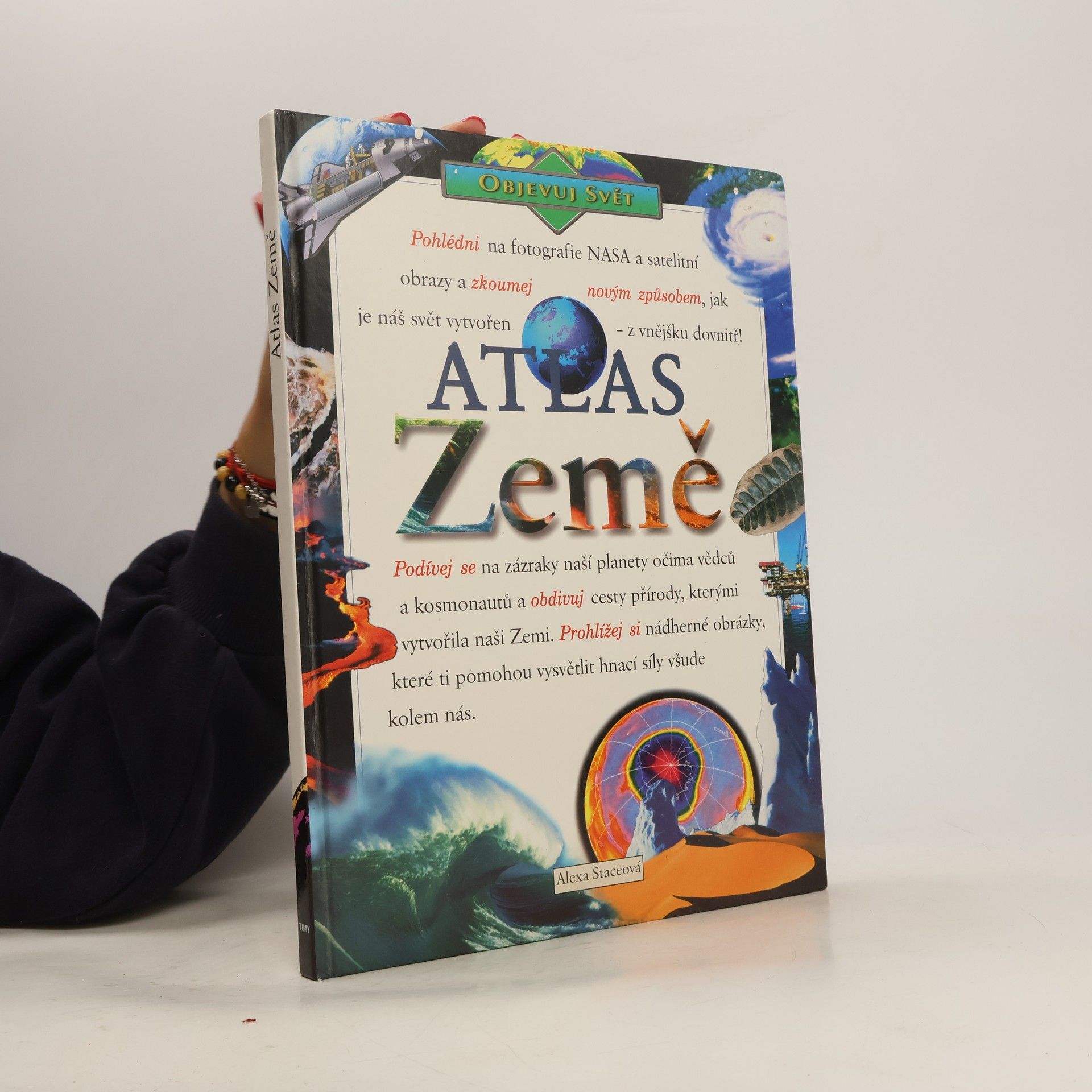 Alexa Stace Atlas Země