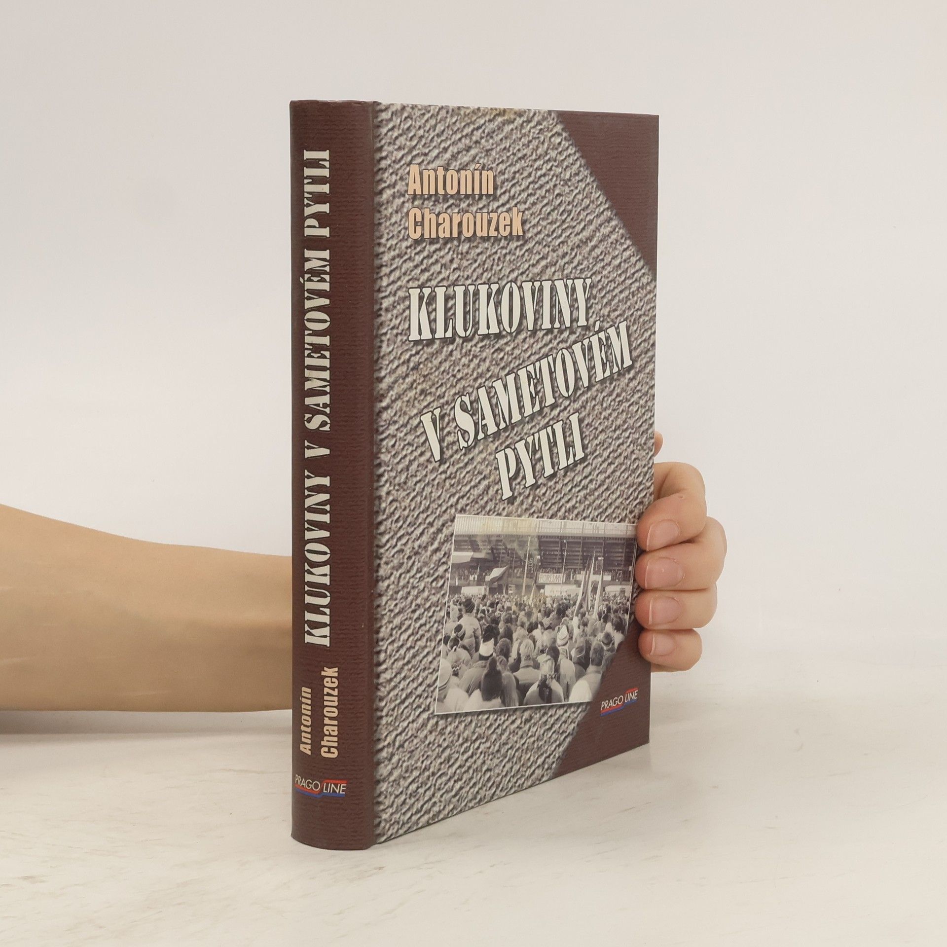 Antonín Charouzek Klukoviny v sametovém pytli