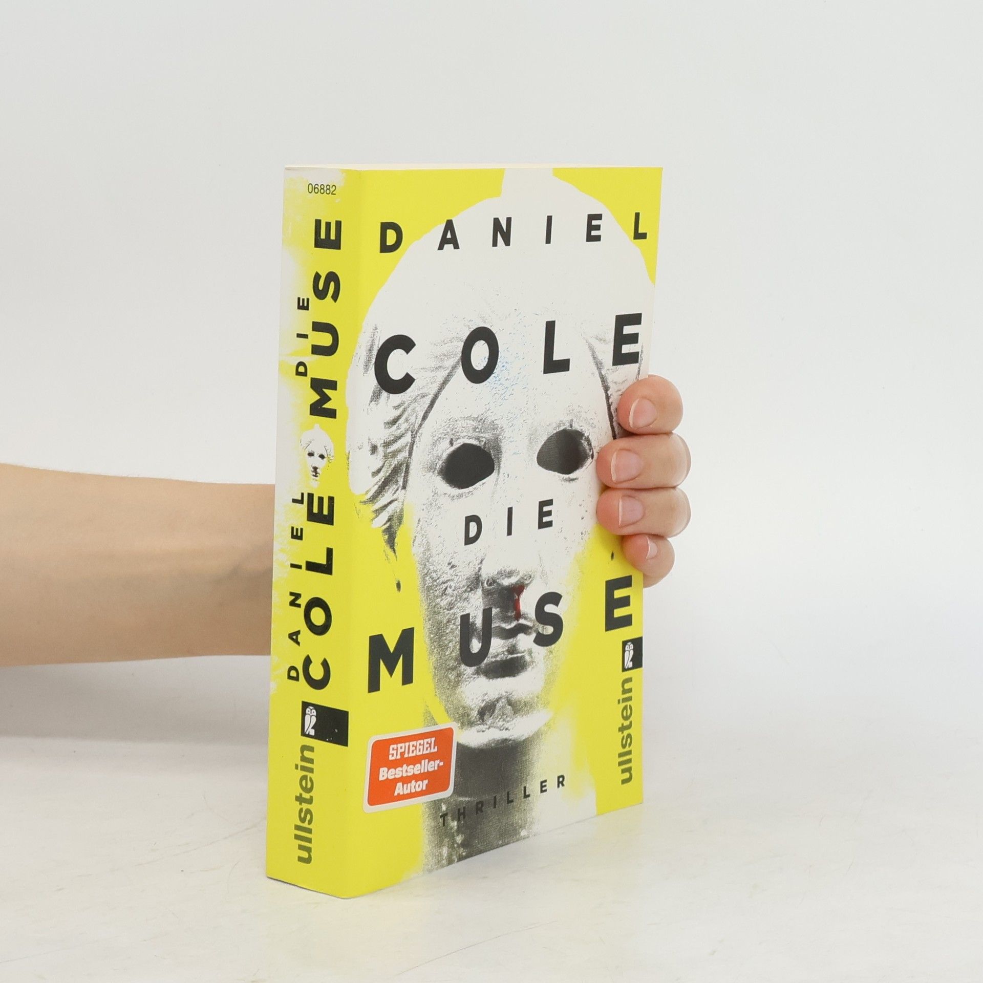 Daniel Cole Die Muse