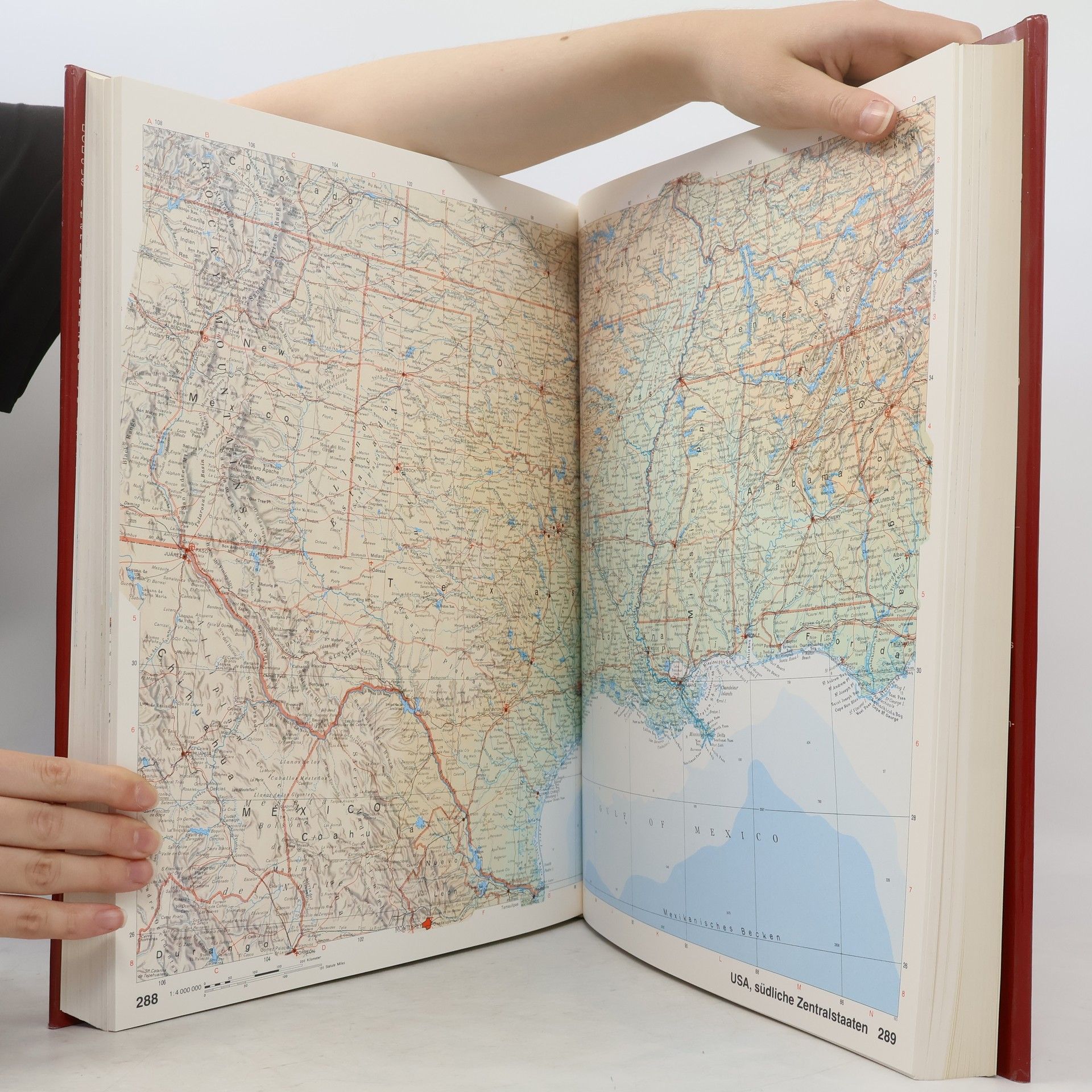 Collectif d'auteurs Atlas International