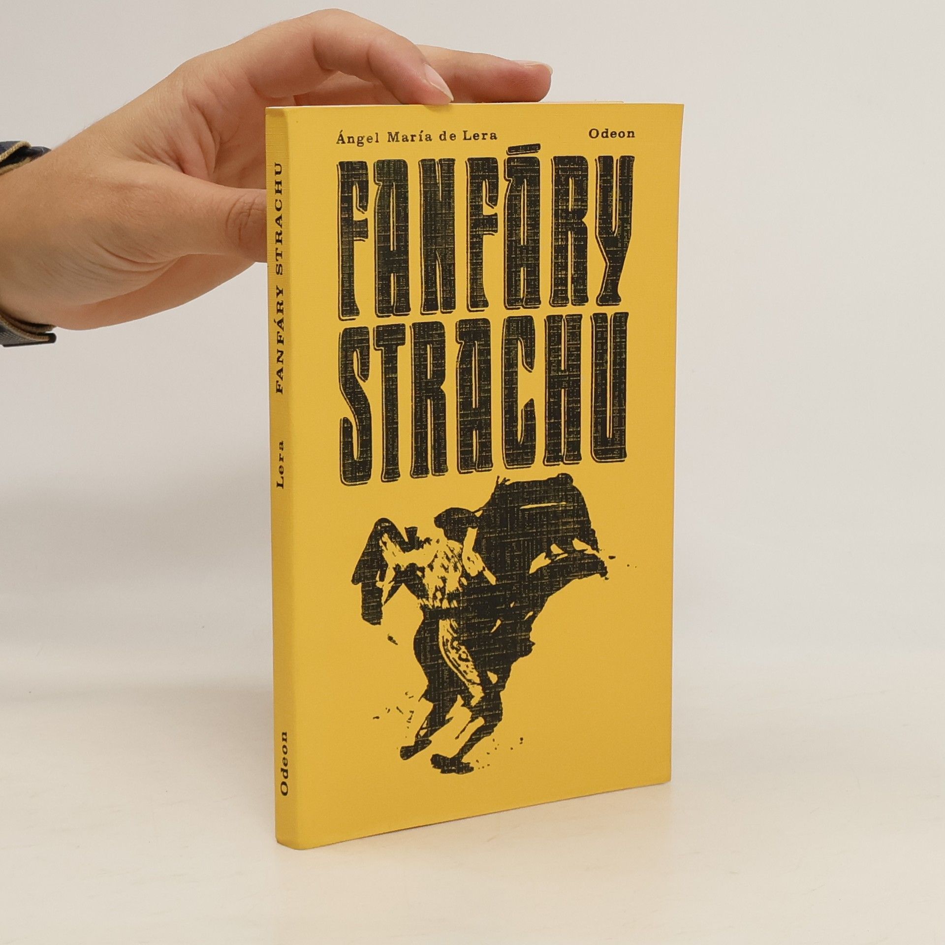 de Lera Ángel María Fanfáry strachu