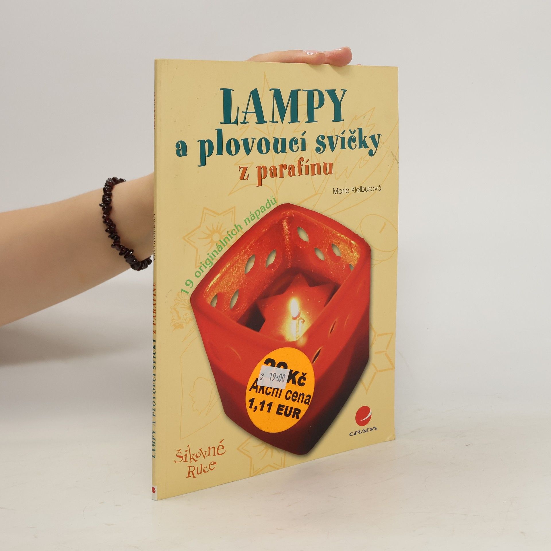 Marie Kielbusová Lampy a plovoucí svíčky z parafínu