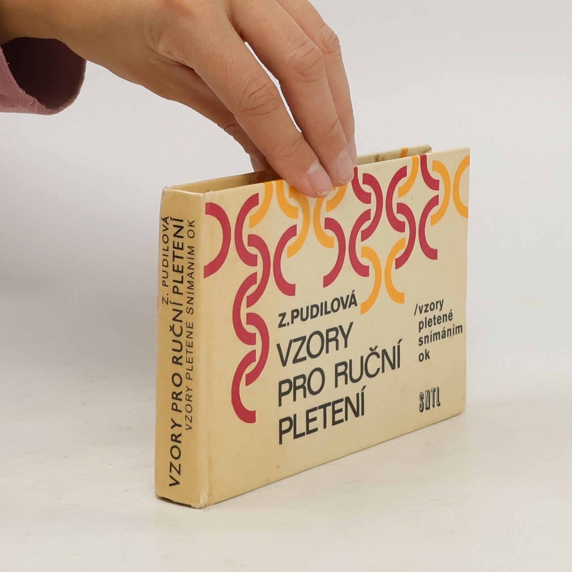 Pudilová Zdenka Vzory pro ruční pletení. Vzory pletené snímáním ok