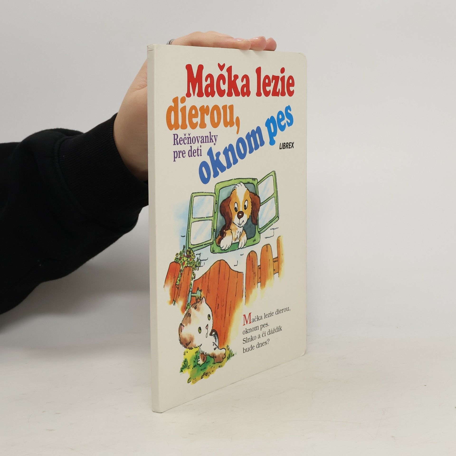 Adolf Dudek Mačka lezie dierou, oknom pes