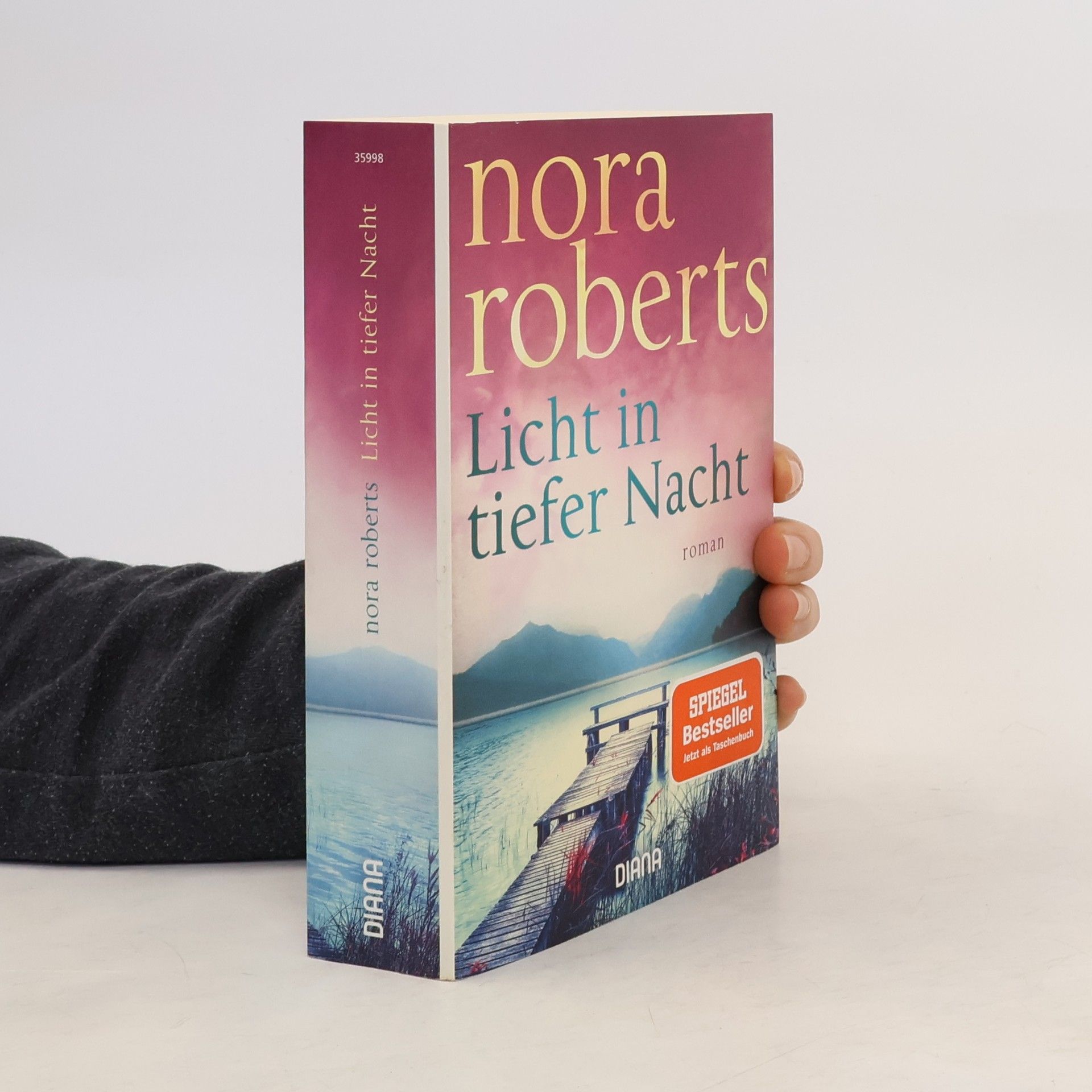 Nora Roberts Licht in tiefer Nacht